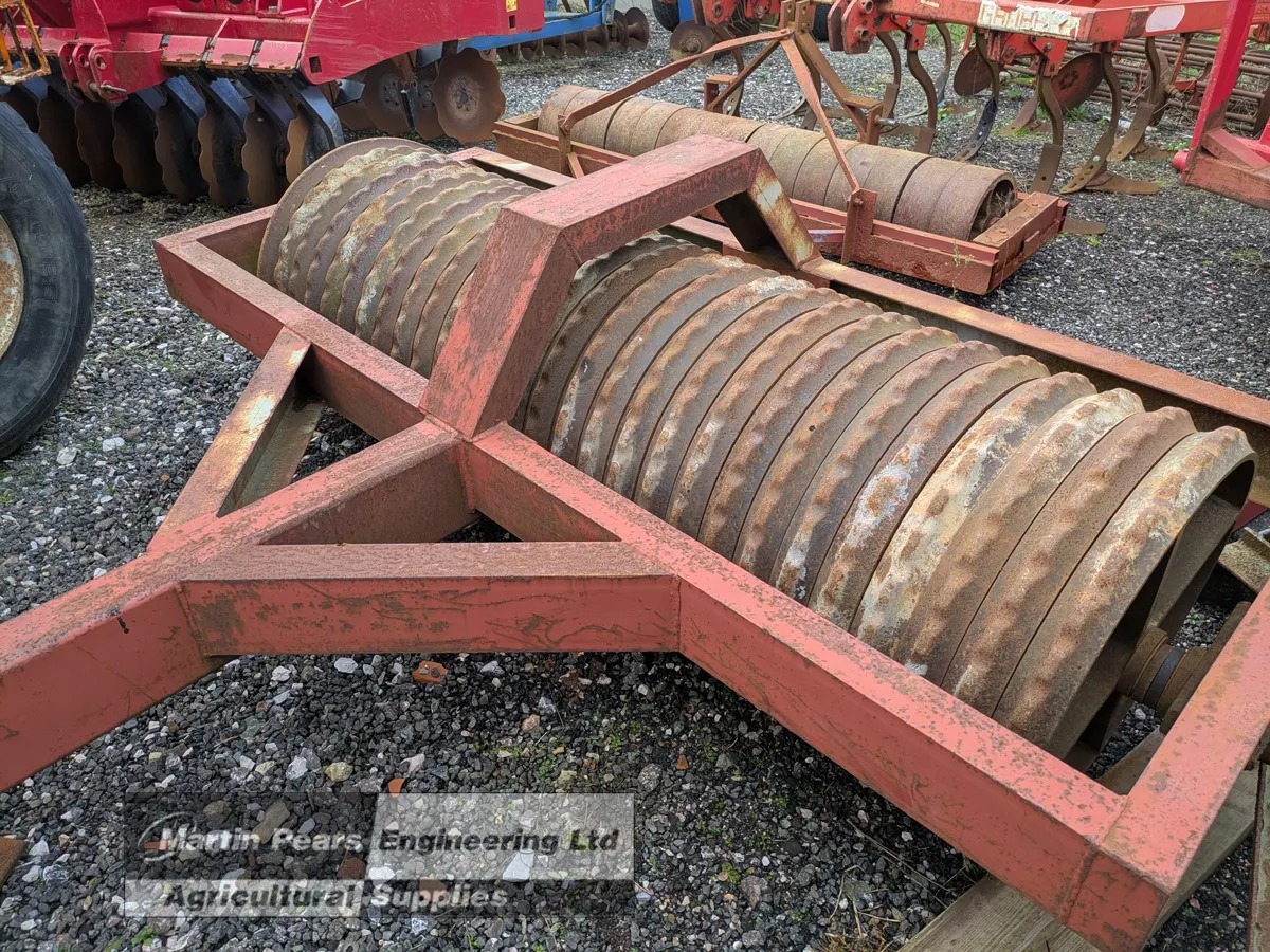 Used Cambridge Roller with 7' working width