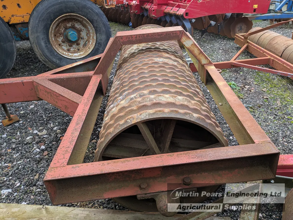 Used Cambridge Roller with 7' working width