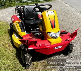 Canycom CMX1402 Ride-on Brushcutter