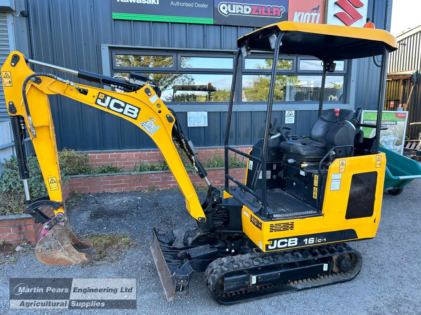JCB 16C1 Mini Digger (774 hours) – 2020