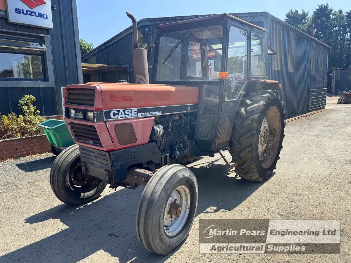 Case 785 tractor