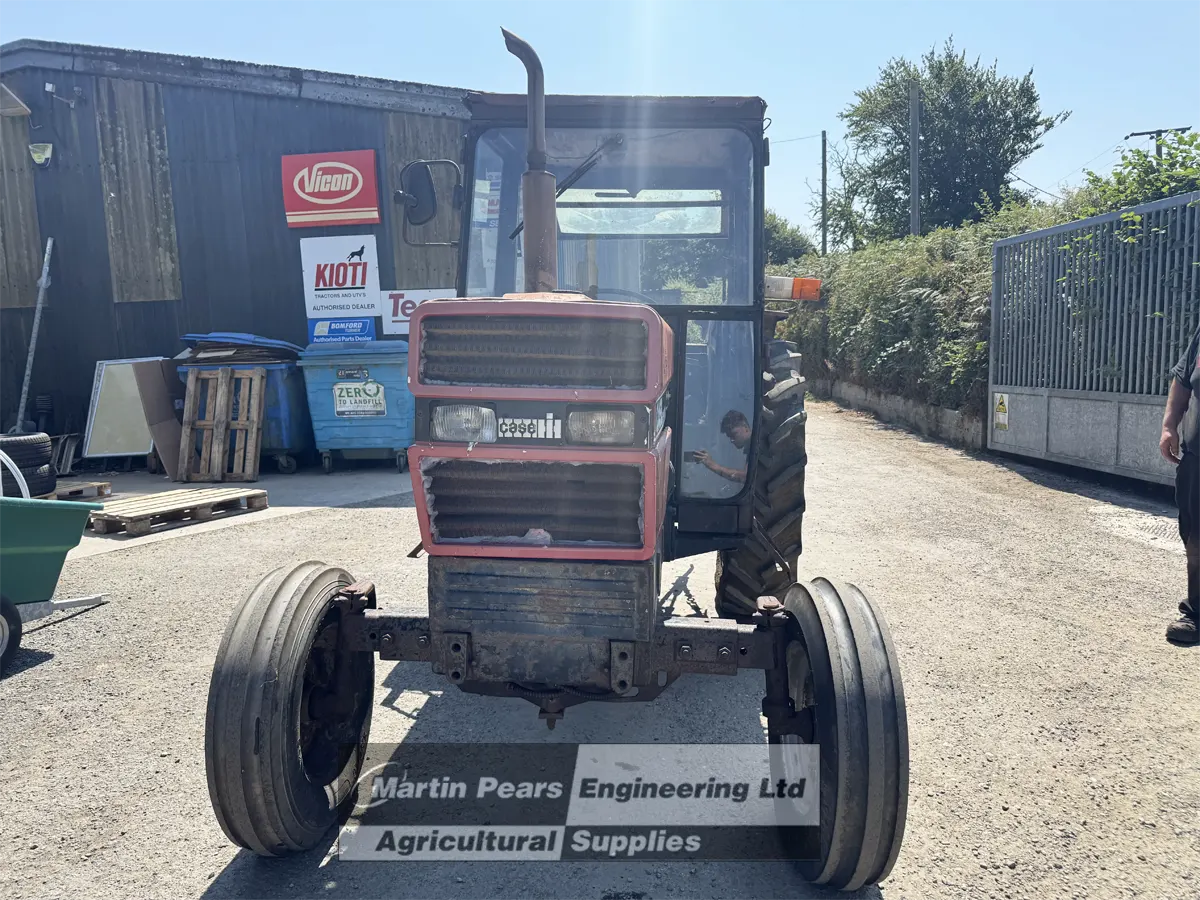 Case 785 tractor
