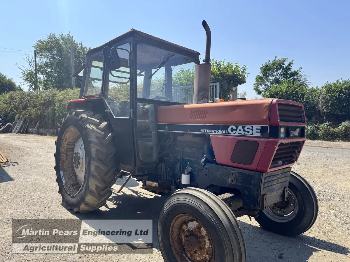 Case 785 tractor