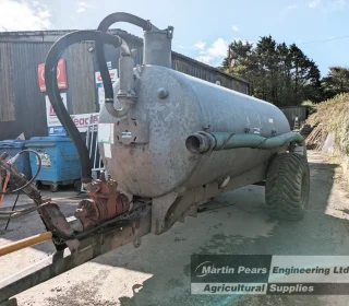 Pichon TCI 7 slurry tanker