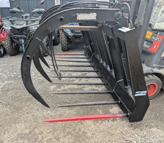 Strimech Muck Grab with pin and cone brackets