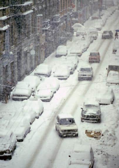 1386248627860.jpg gennaio 1985  la nevicata del secolo - La grande neve del febbraio 1985 in Lombardia. Foto di Milano