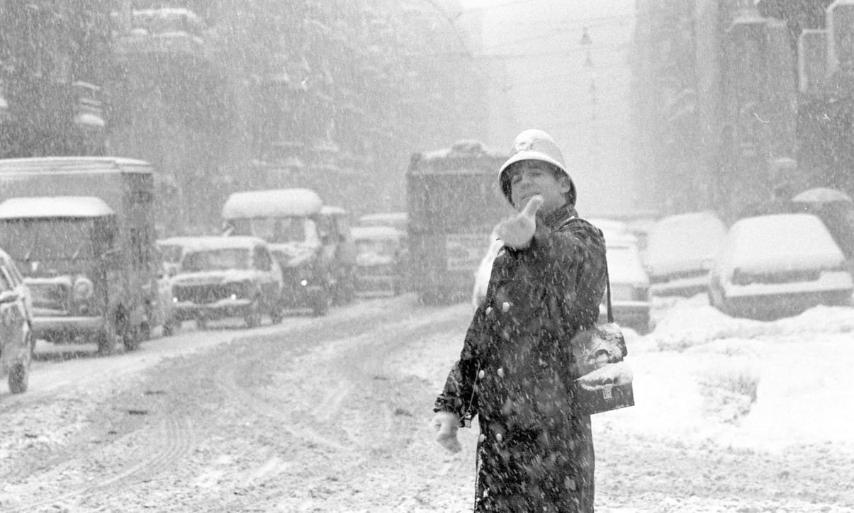 milano nevicata 1985 16 - La grande neve del febbraio 1985 in Lombardia. Foto di Milano