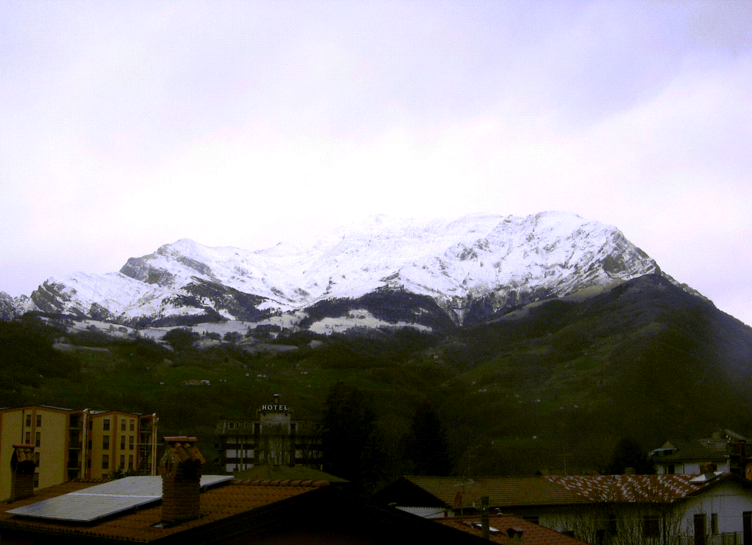 2023 04 13 19 13 22 - Meteo Lombardia, la montagna è di nuovo innevata fin sotto i 1500 metri