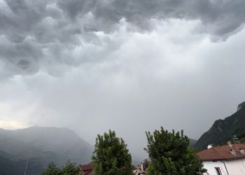 meteo lombardia piogge intense nelle alpi 350x250 - Meteo Lombardia lungo termine: caldo sì o caldo no?