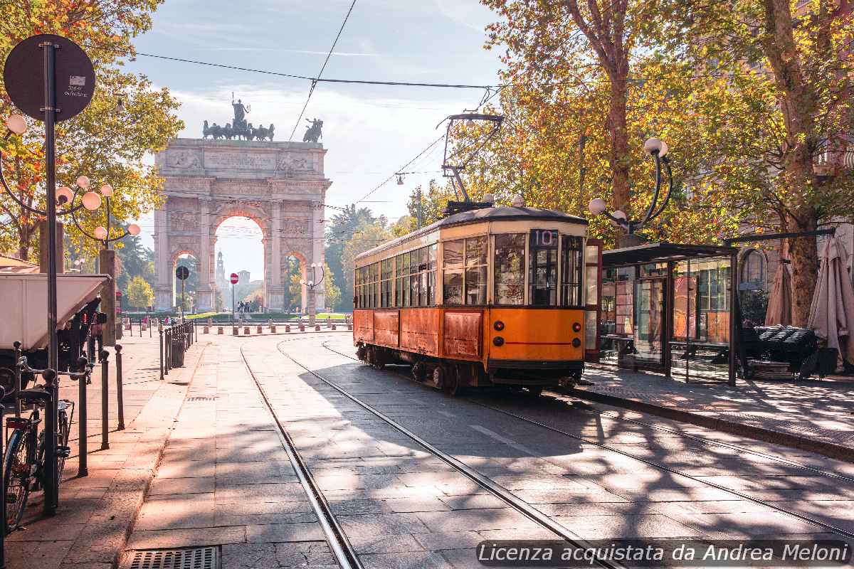 meteo-milano:-oggi-sole-splendente,-ma-attenti-alla-nebbia-in-arrivo