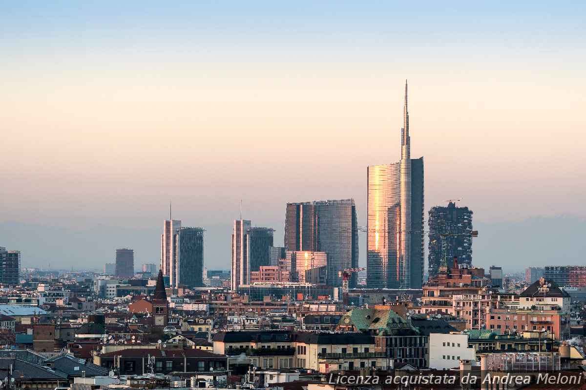 meteo-milano:-foschia-in-arrivo,-seguita-da-nubi-sparse-nei-giorni-successivi
