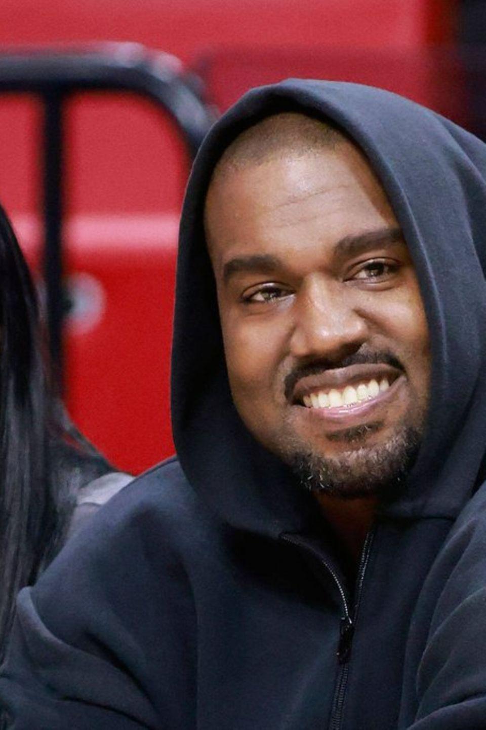 Did Kanye West spy on the Kardashians and follow Bianca Censori?