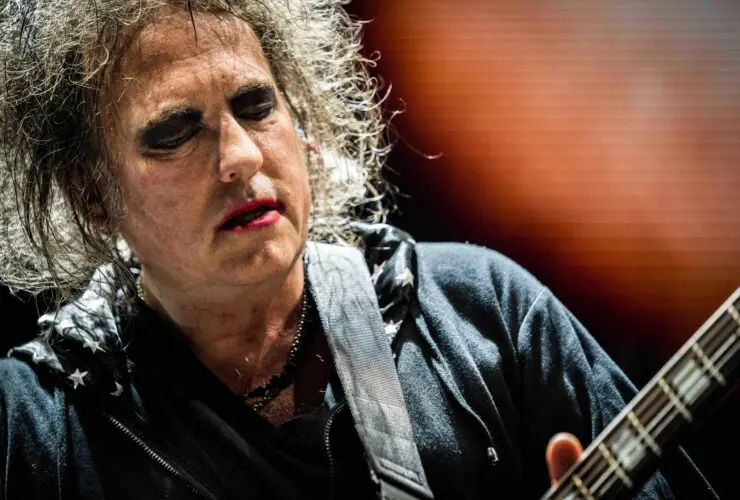 Robert Smith of the Cure on ticket prices: artists are lying or naive