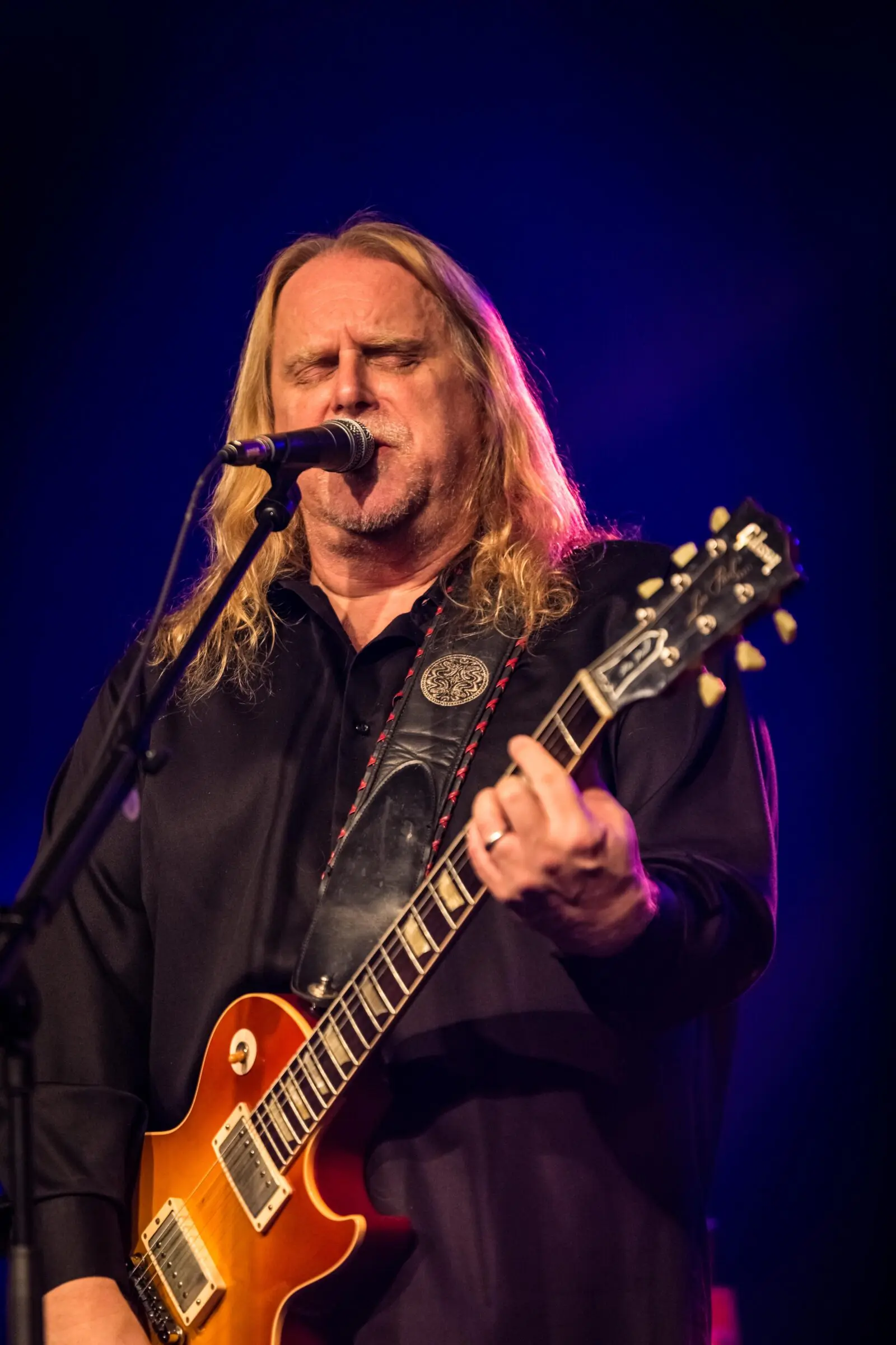 Warren Haynes enlists Dave Matthews Band, Goose for hurricane aid