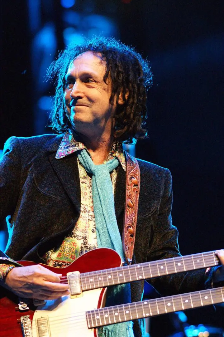 Mike Campbell of Tom Petty and the Heartbreakers writes memoir