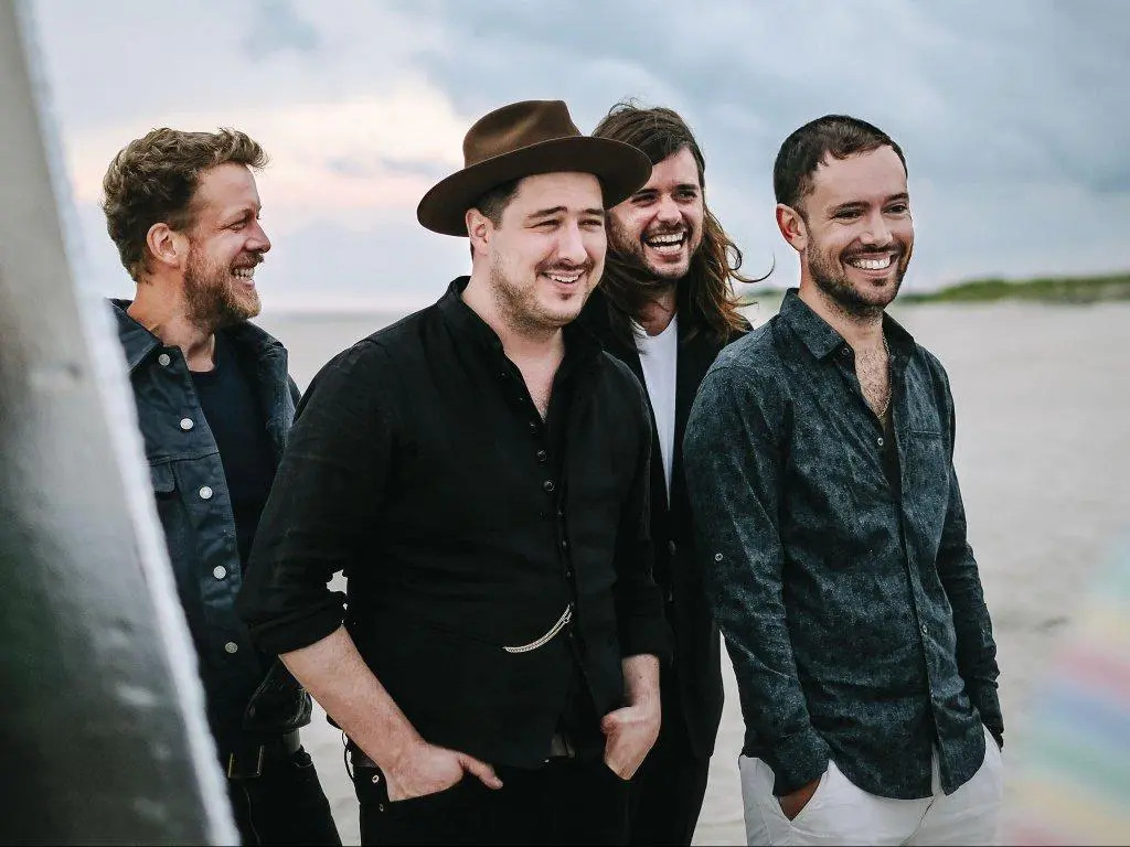 Mumford & Sons and Gracie Abrams perform at Harris rally in Wisconsin