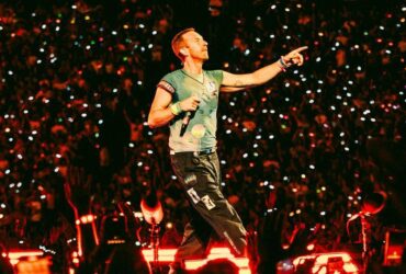 Coldplay sing of love that moves the stars: ‘Moon Music’ review