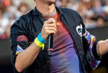 Chris Martin falls through stage at Coldplay’s Melbourne show