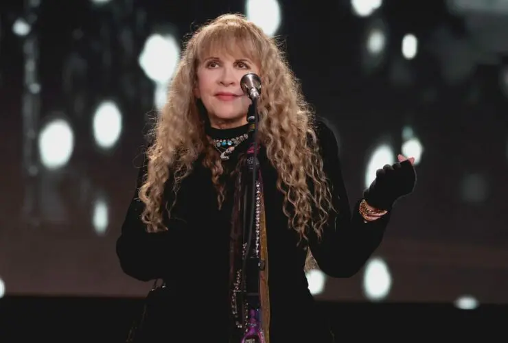 Stevie Nicks performs women’s rights anthem ‘The Lighthouse’ on Kimmel