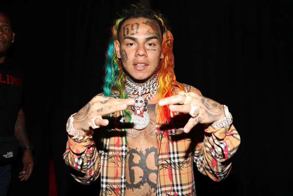 Tekashi 6ix9ine reaches deal, to serve one month in jail