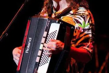 See ‘Weird Al’ Yankovic and Will Forte cover Chappell Roan’s hit at Thundergong! benefit