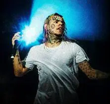 Tekashi 6ix9ine faces prison time again for parole violation