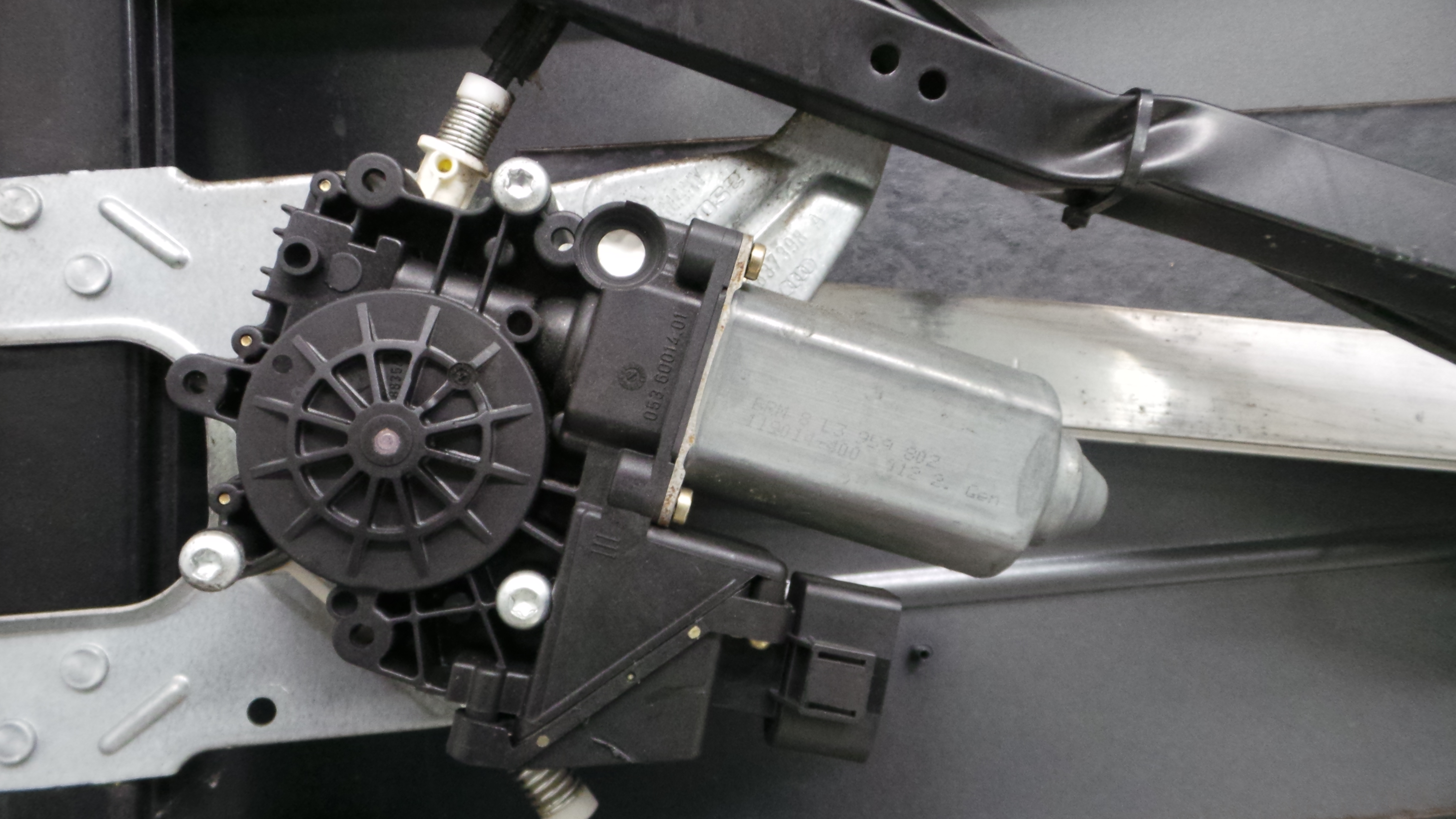 Motor do Elevador Vidro Frente Direito 0536001401 - AUDI A3 (8L1)-33047713
