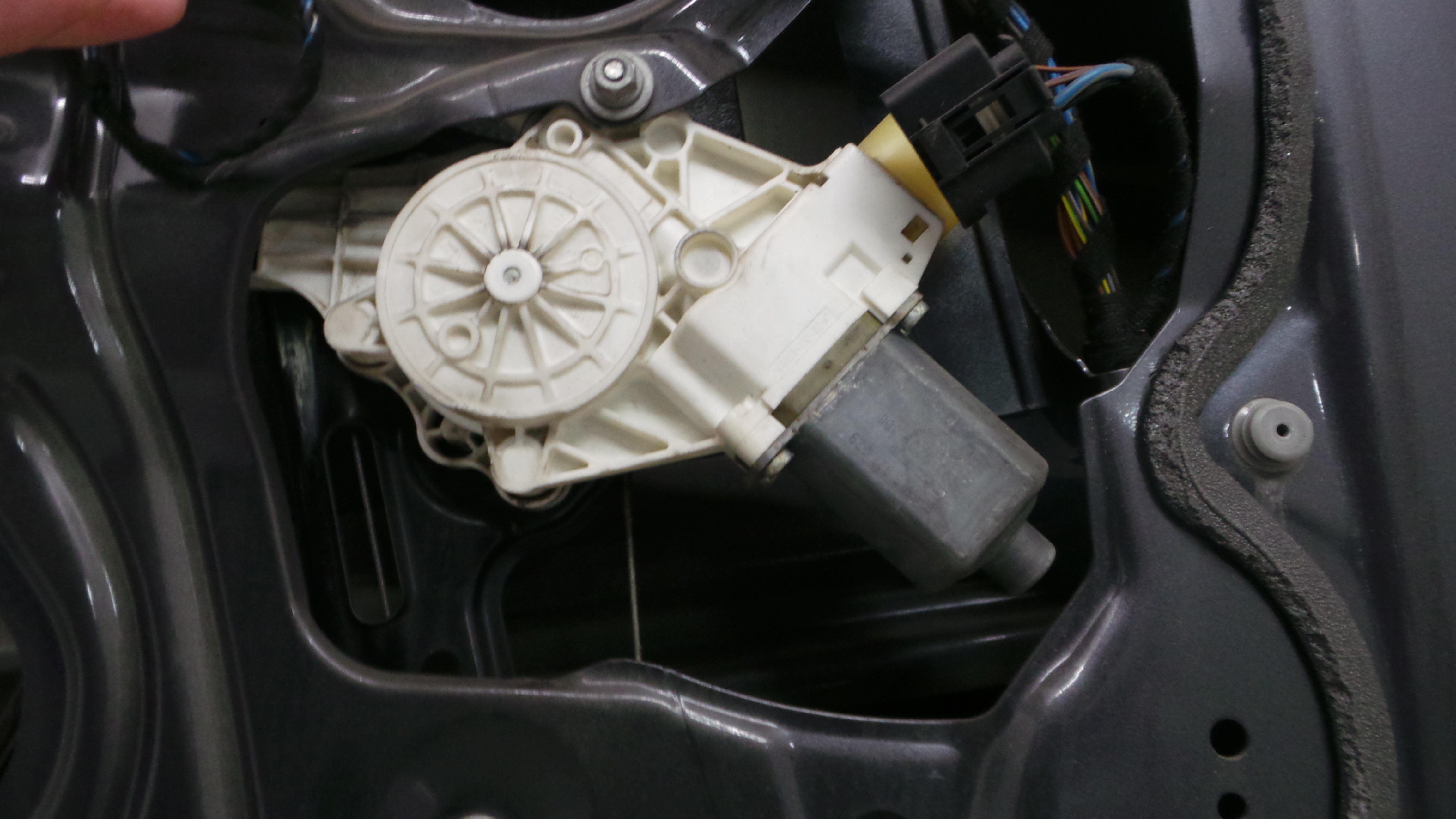 Elevador Frente Esq 6927029 - BMW 1 (E87)-33047721