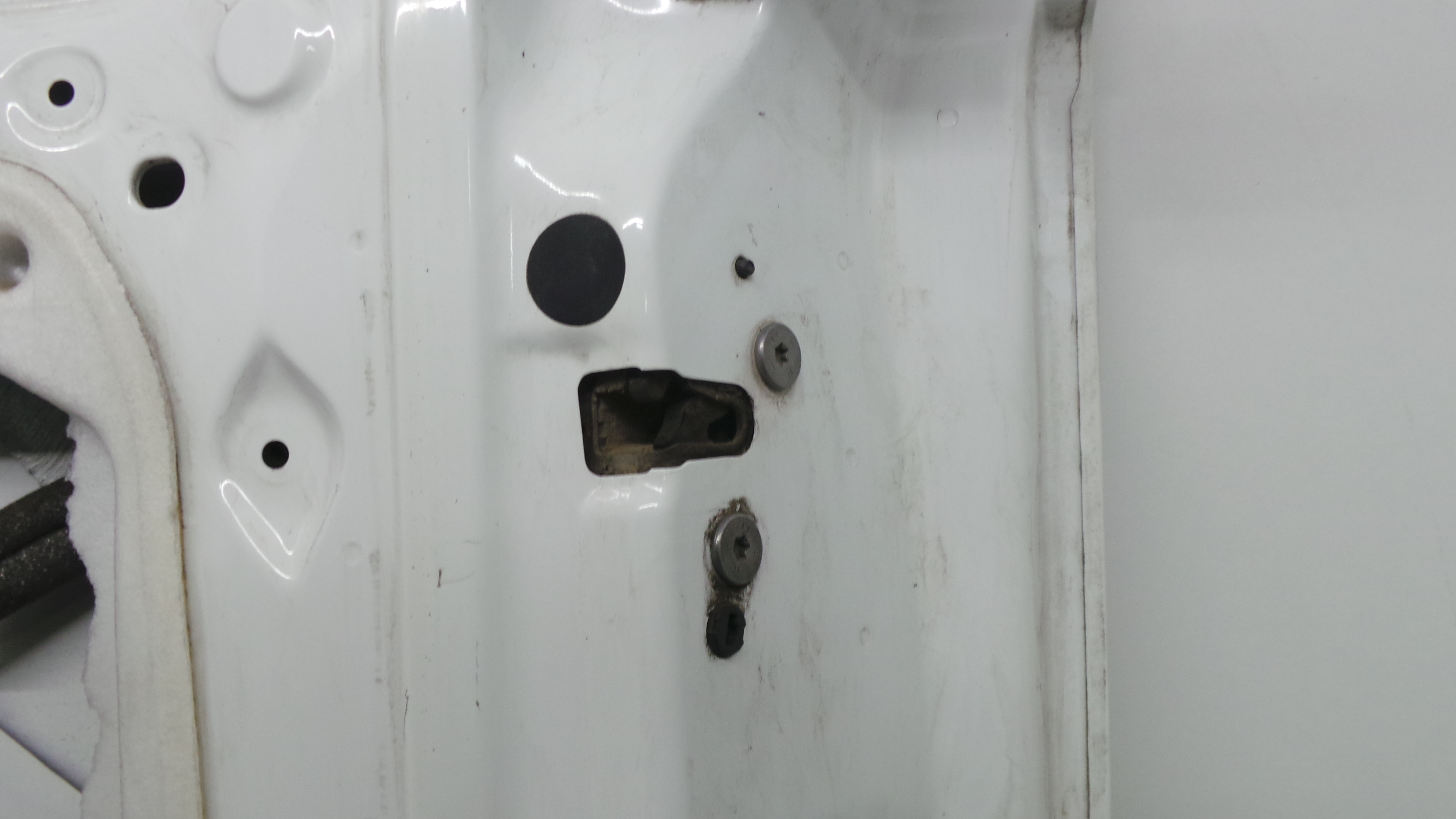 Fecho da Porta Dto - PEUGEOT PARTNER Caixa/monovolume-33048240 Fecho da Porta Dto - PEUGEOT PARTNER Caixa/monovolume-33048240