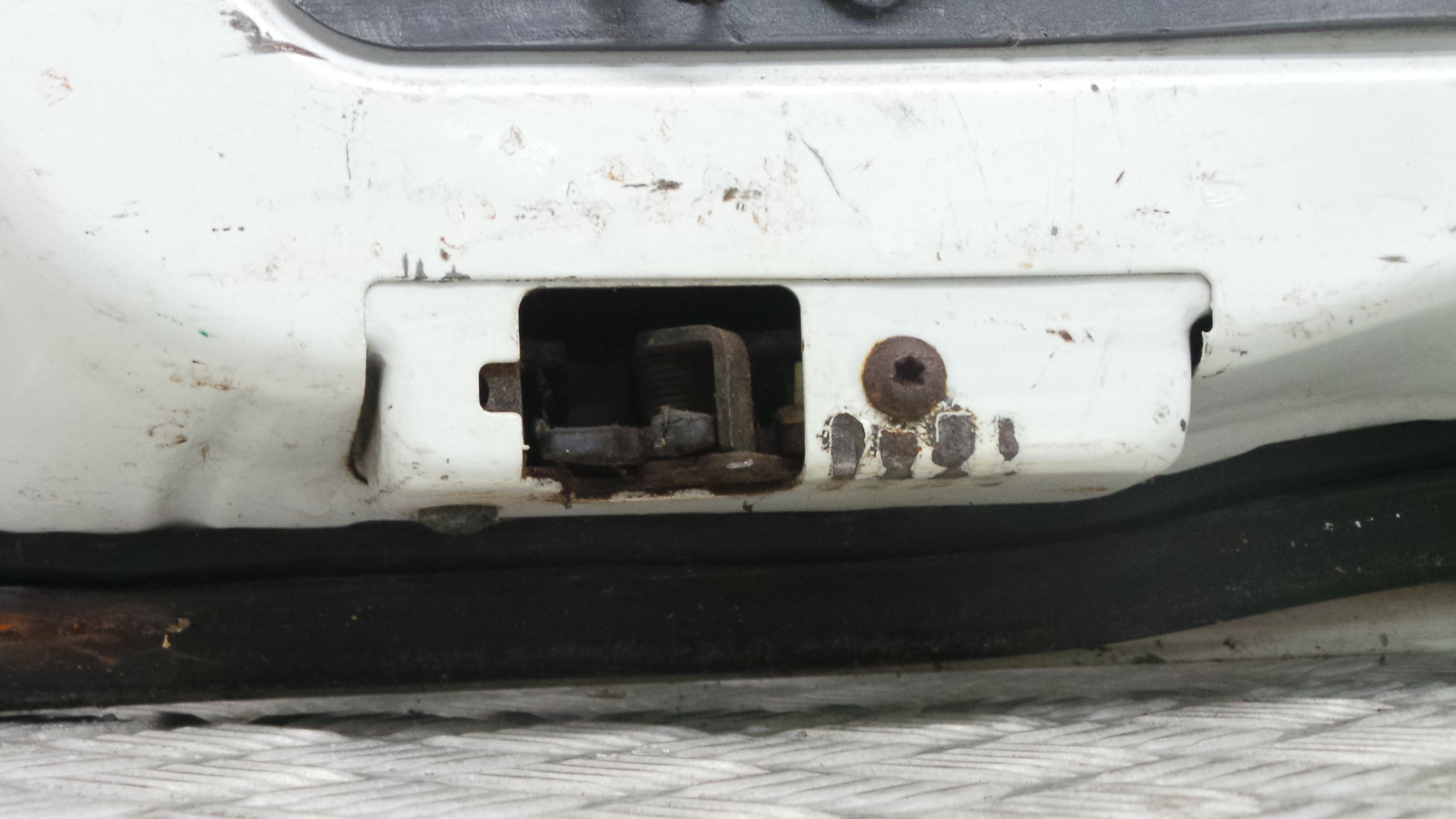 Fecho da Porta Trás Esq - FORD TRANSIT CONNECT (P65_, P70_, P80_)-33048775 Fecho da Porta Trás Esq - FORD TRANSIT CONNECT (P65_, P70_, P80_)-33048775