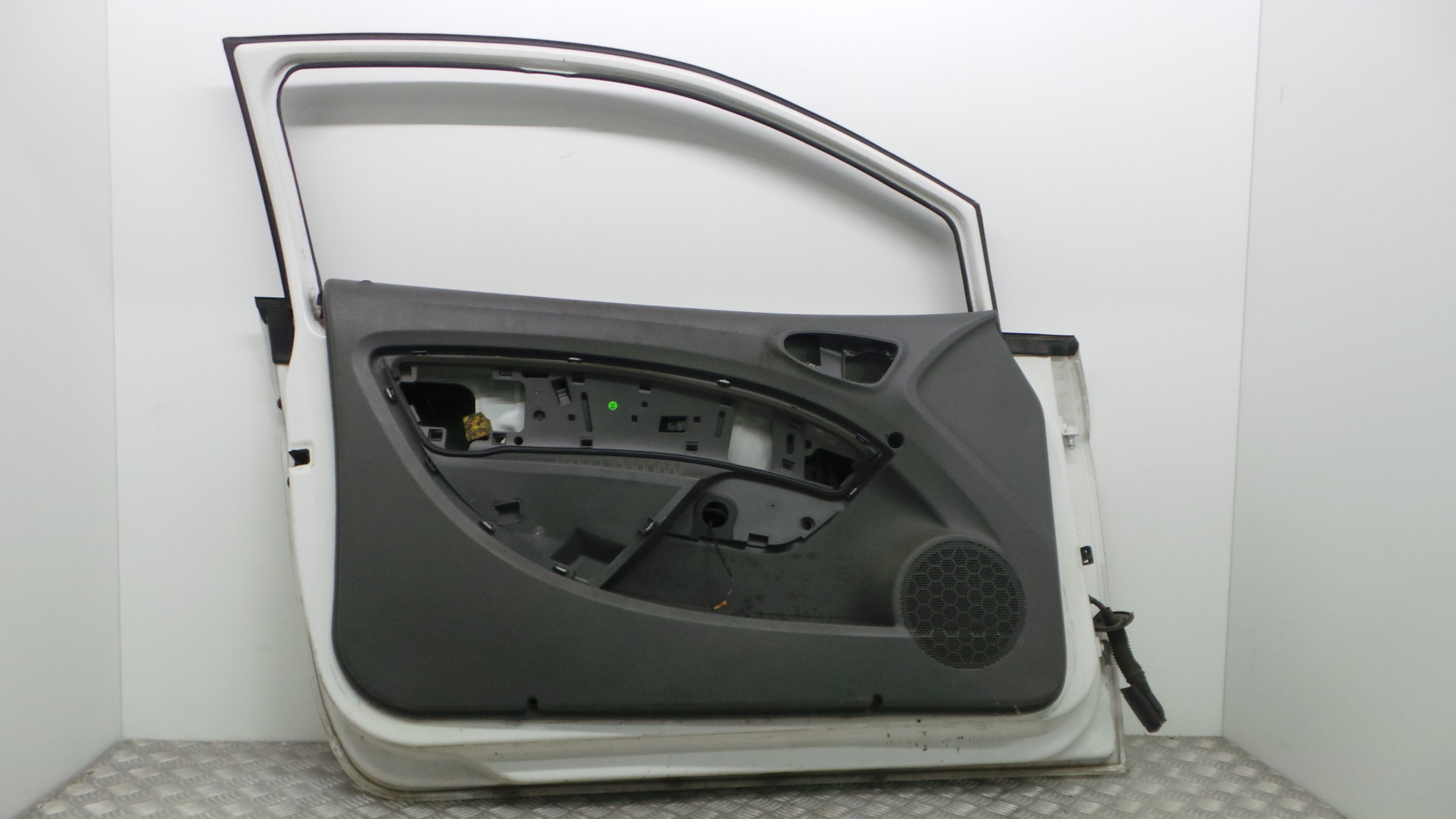 Porta Esq  - SEAT IBIZA IV (6J5, 6P1), IBIZA Mk IV (6J5, 6P1)-33049323