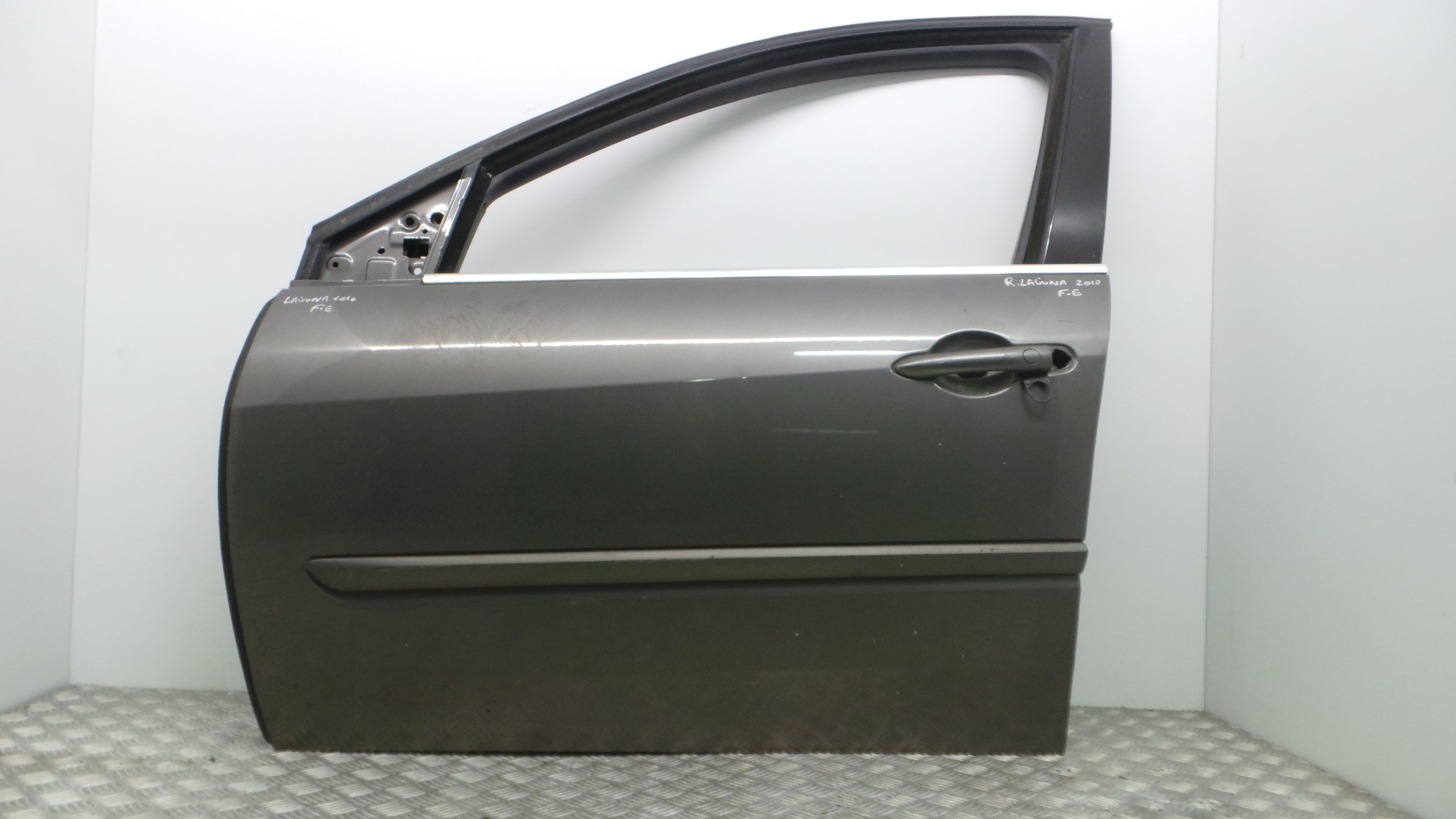 Porta Frente Esq  - RENAULT LAGUNA III (BT0/1)-33050326