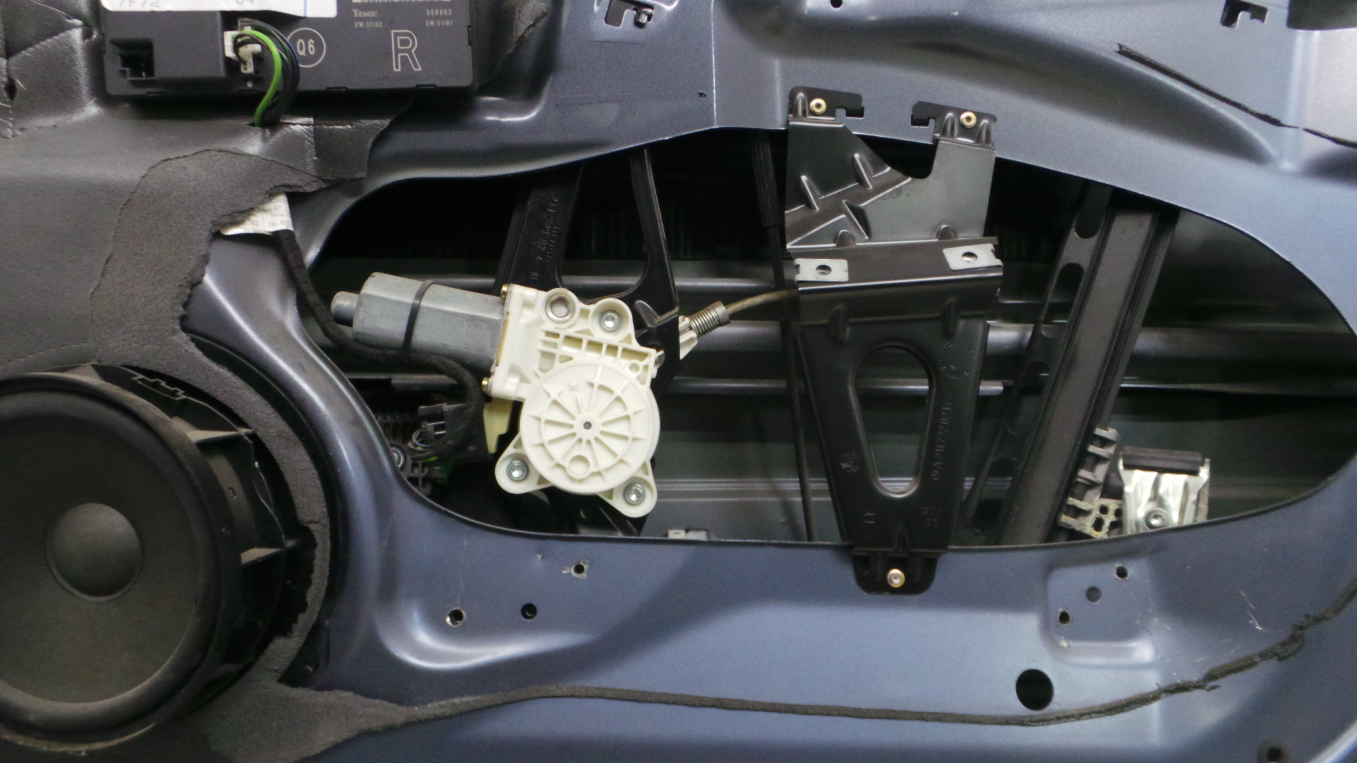 Motor do Elevador Vidro Frente Direito A2118203042 - MERCEDES-BENZ E-CLASS (W211)-33059793