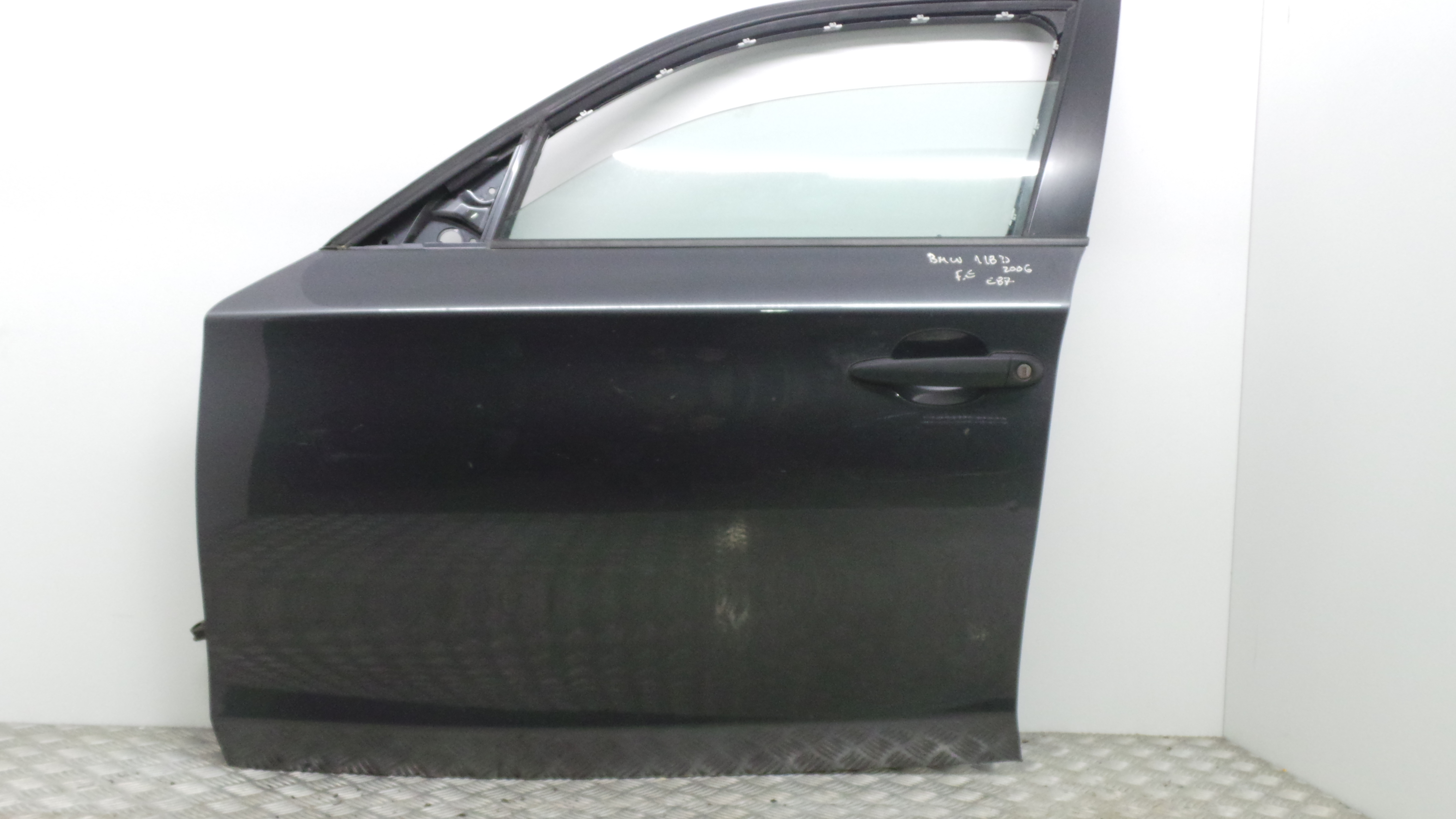 Porta Frente Esq  - BMW 1 (E87)-33060879
