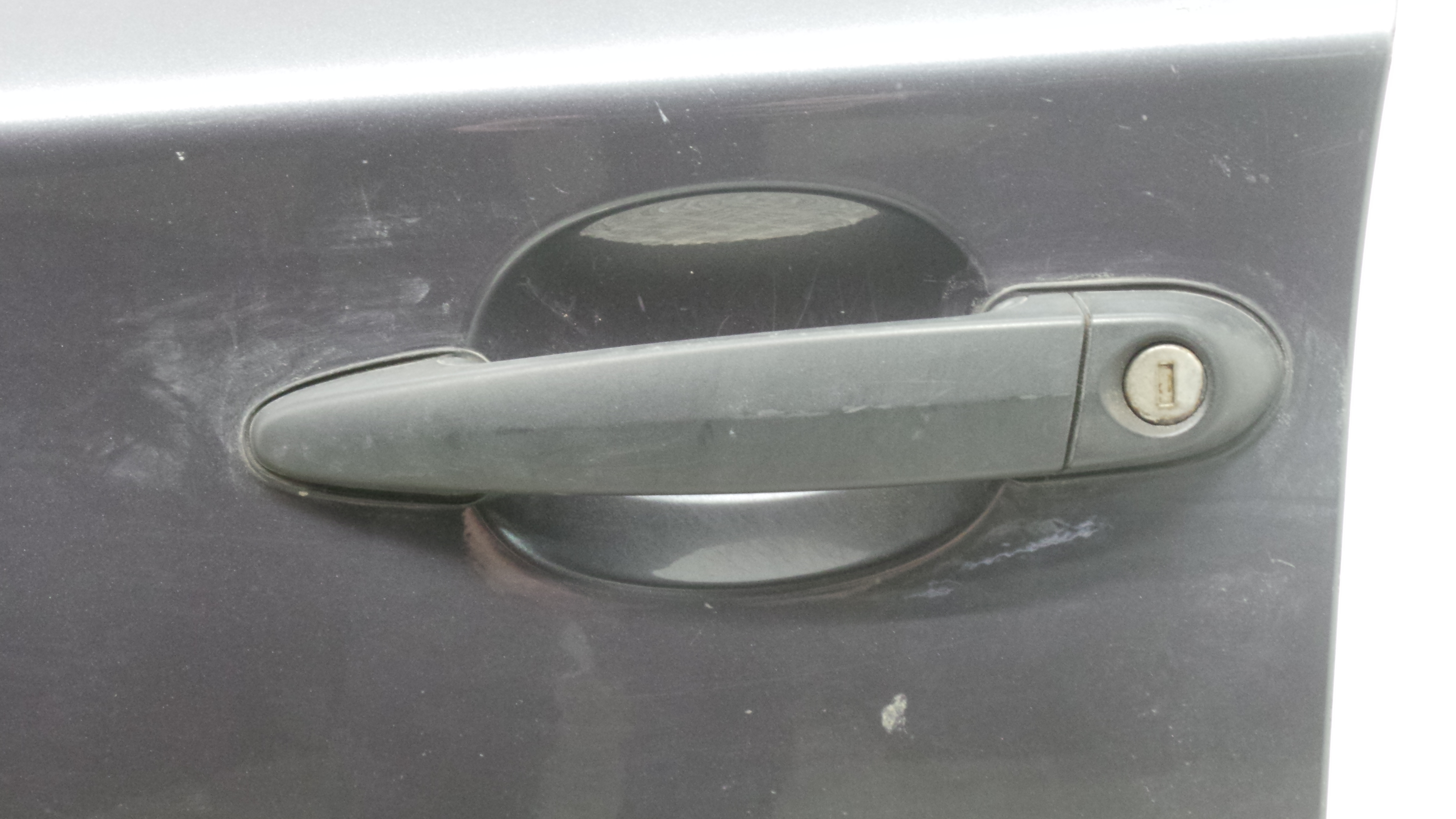 Puxador Exterior Frente Esquerdo  - BMW 1 (E87)-33060884