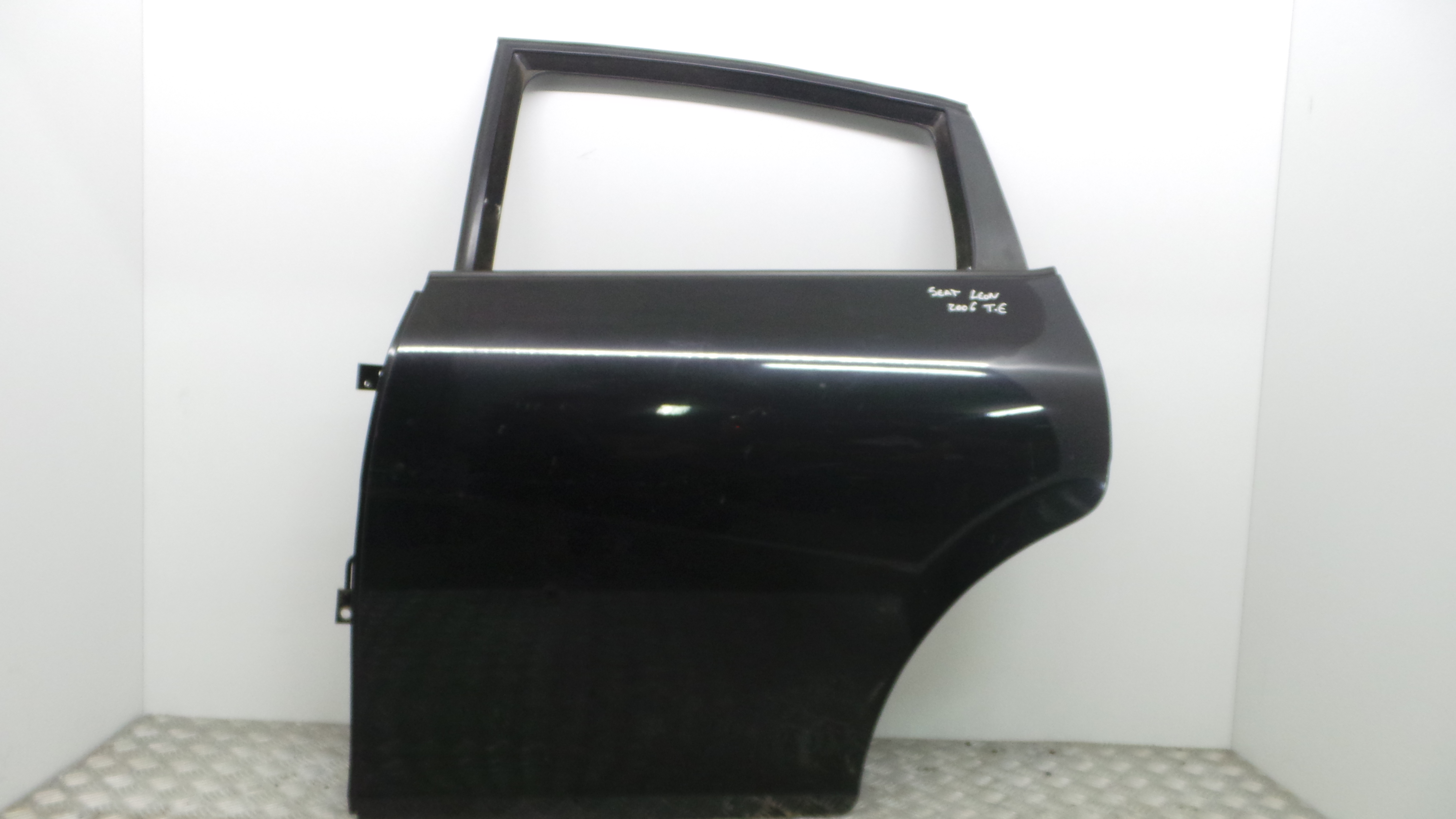 Porta Trás Esq  - SEAT LEON (1P1)-33061127