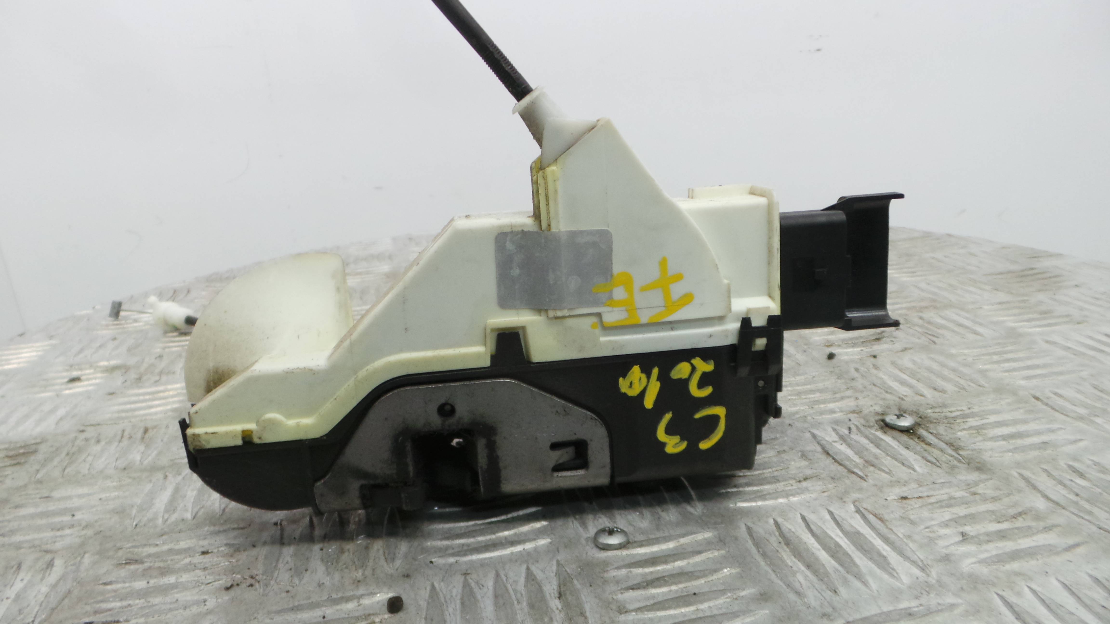 Fecho da Porta Frente Esq 836153 - CITROËN C3 II (SC_)-37076814