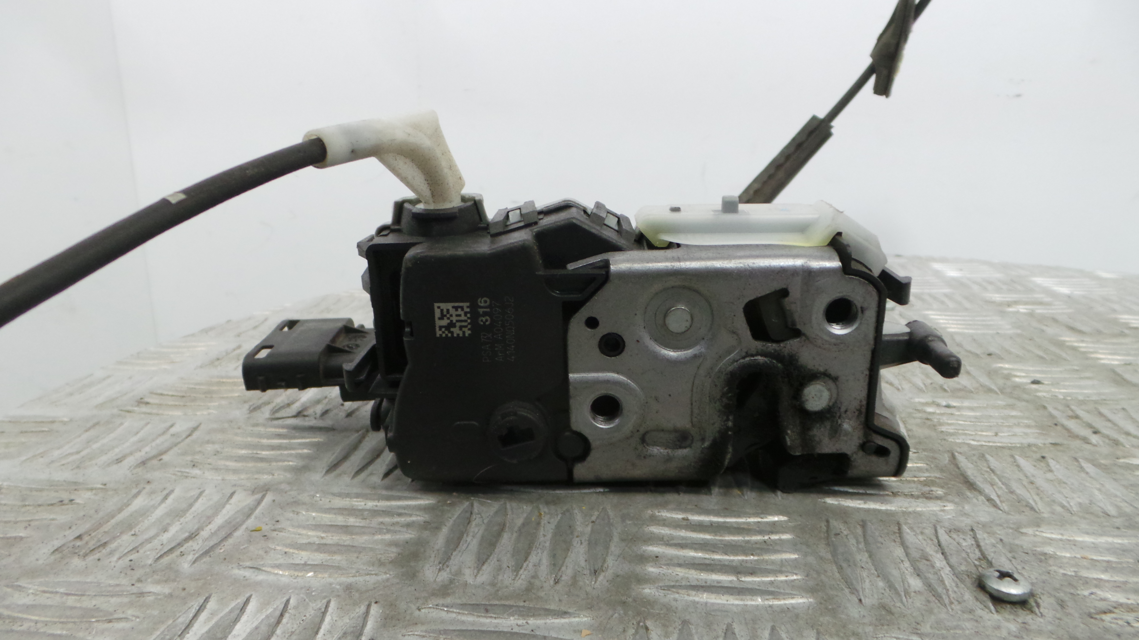 Fecho da Porta Trás Esq PSA732316 - CITROËN C3 II (SC_)-36920770