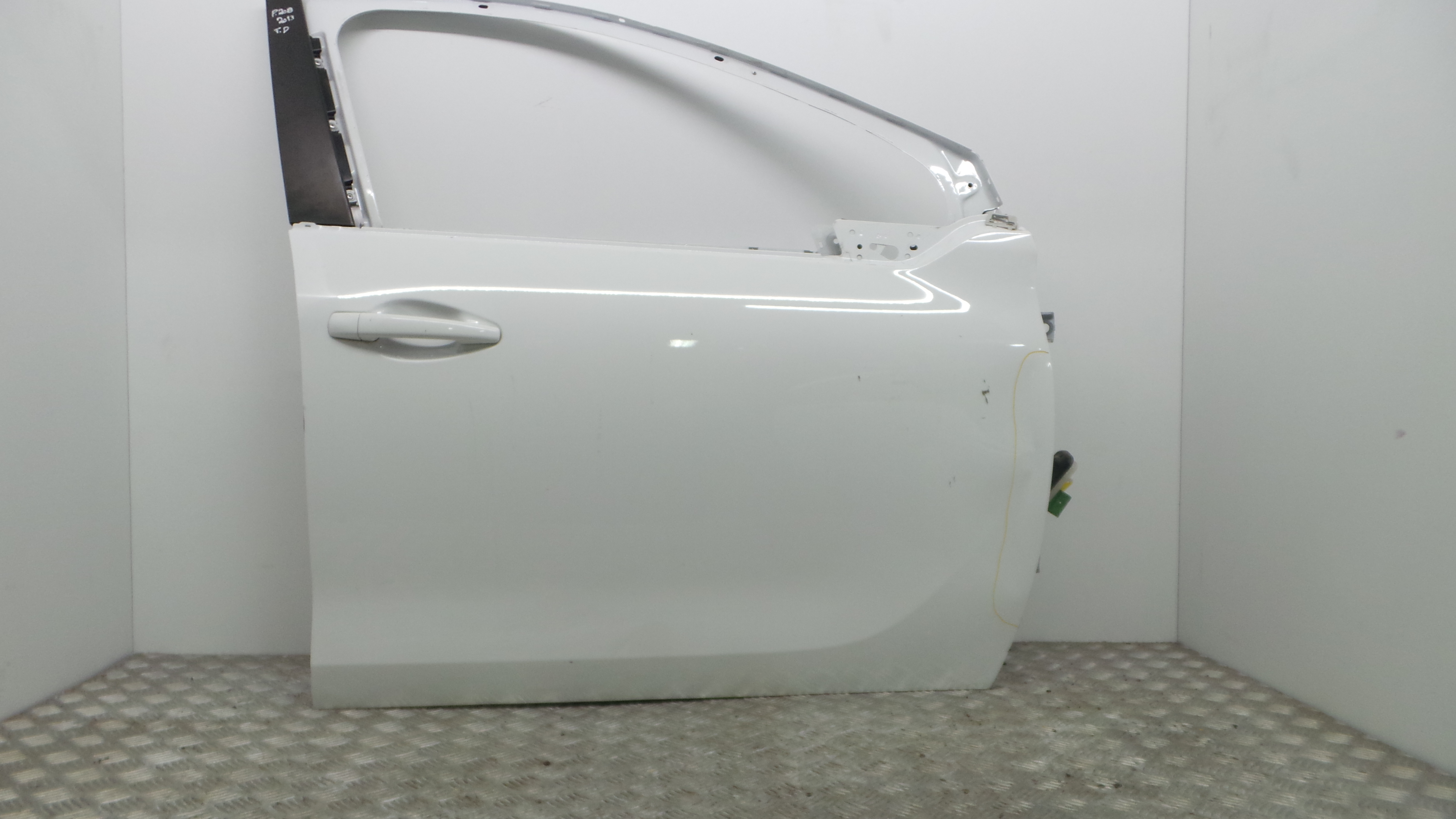 Porta Frente Dto  - PEUGEOT 208 I (CA_, CC_)-33084481