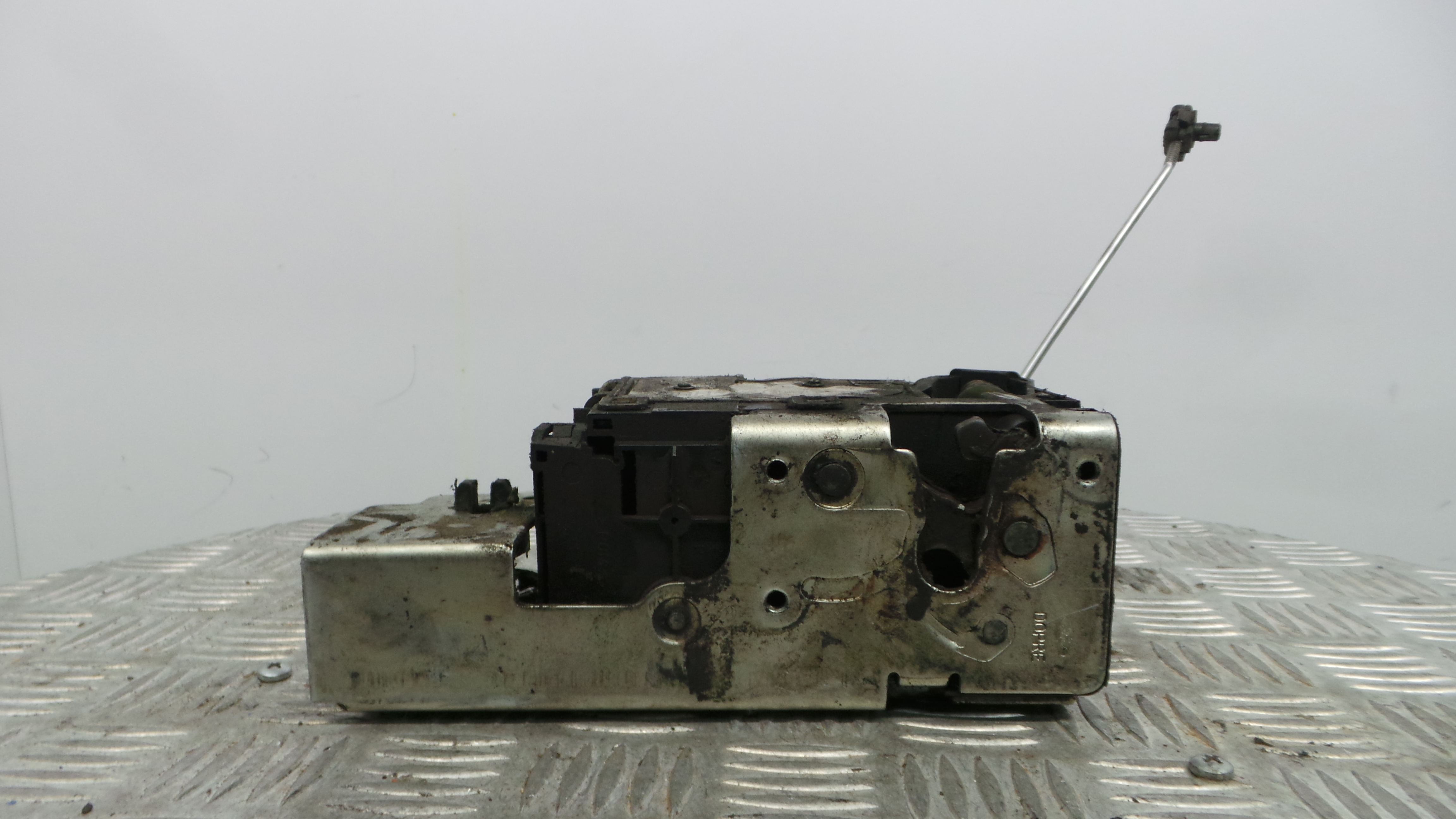 Fecho Mala YC15V43288DR - FORD TRANSIT Caixa (FA_ _), TRANSIT Van (FA_ _)-35175832