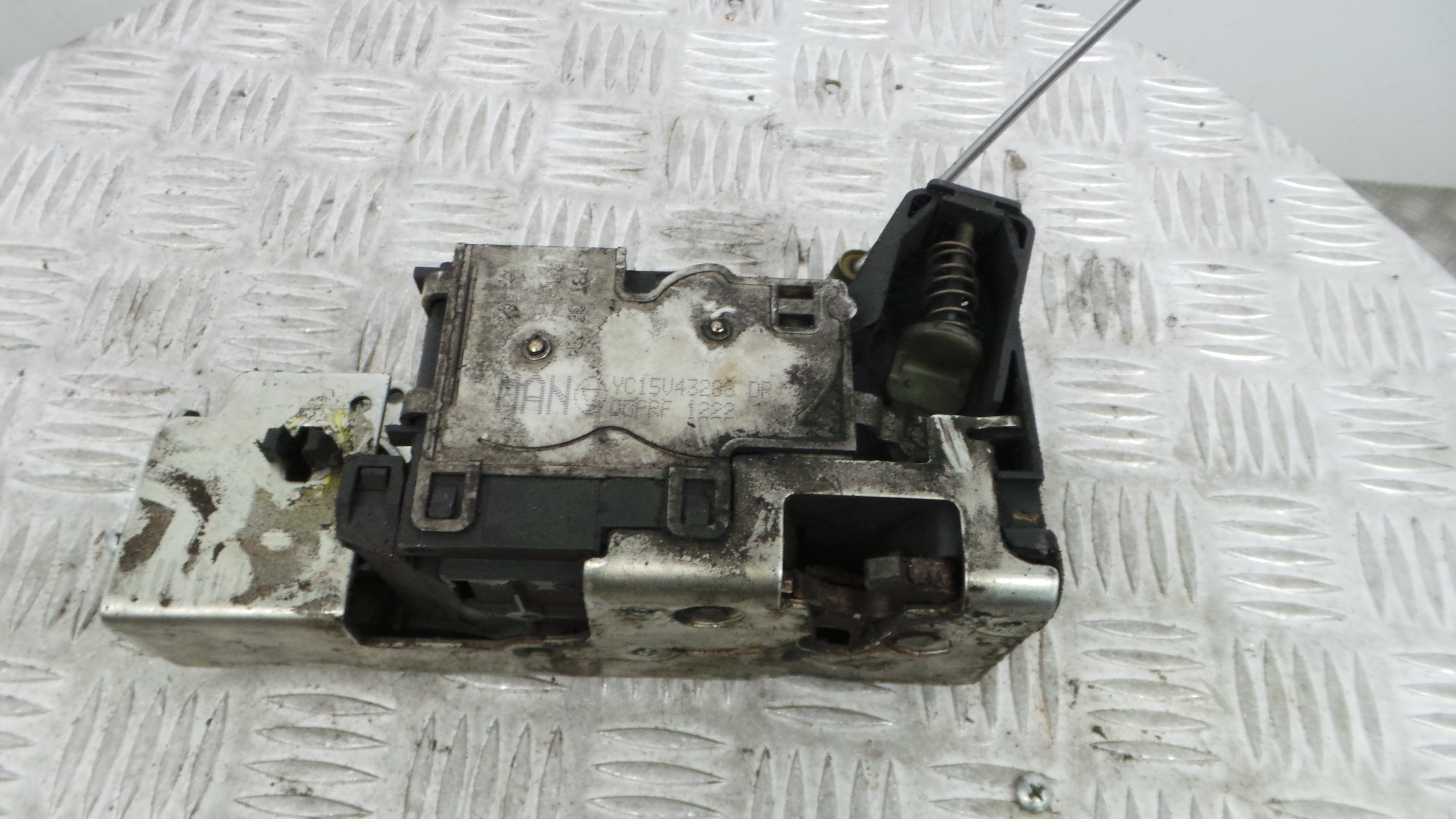 Fecho Mala YC15V43288DR - FORD TRANSIT Caixa (FA_ _), TRANSIT Van (FA_ _)-35175832