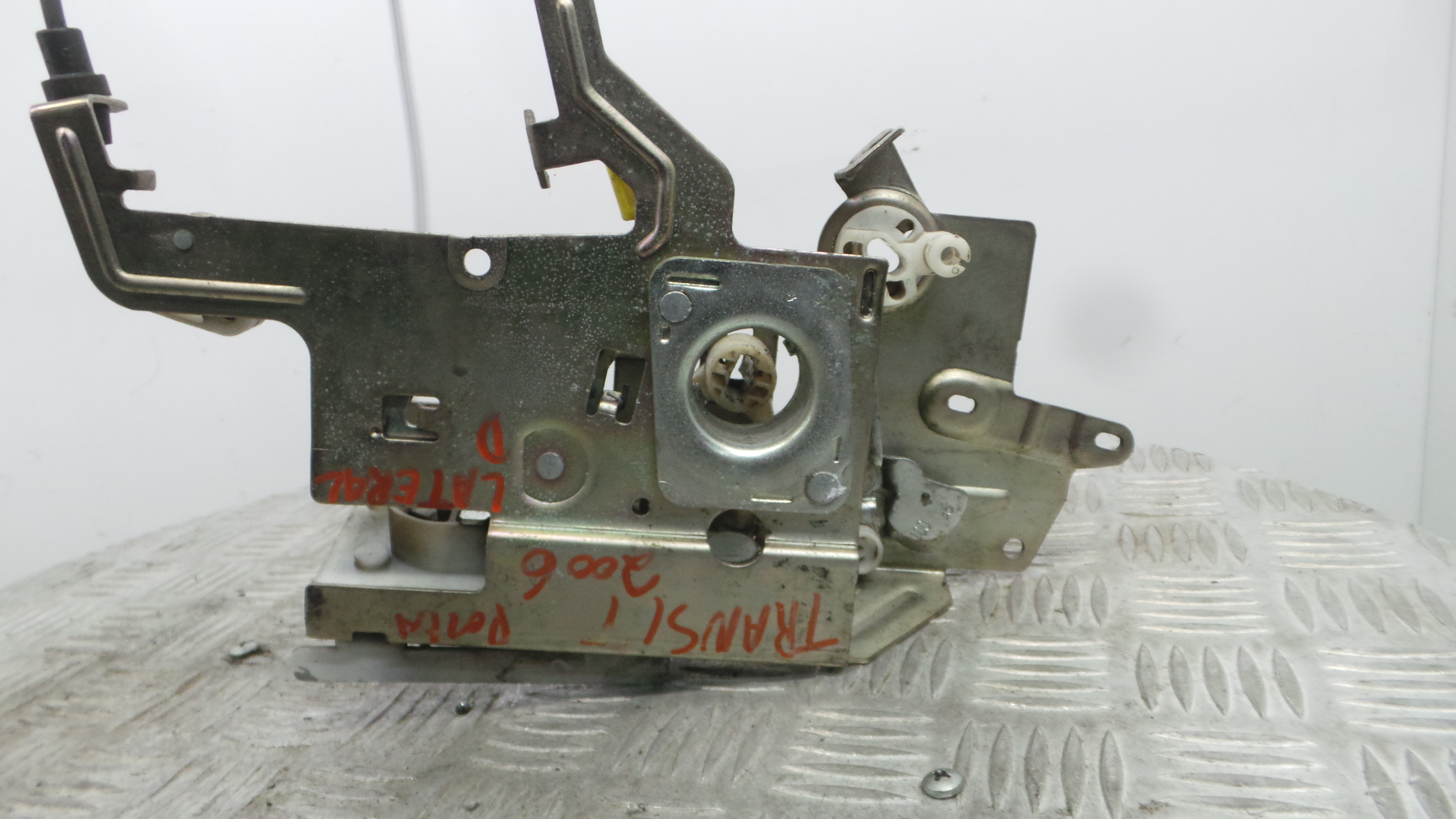 Fecho da Porta Dto  - FORD TRANSIT Caixa (FA_ _), TRANSIT Van (FA_ _)-37076452 Fecho da Porta Dto  - FORD TRANSIT Caixa (FA_ _), TRANSIT Van (FA_ _)-37076452
