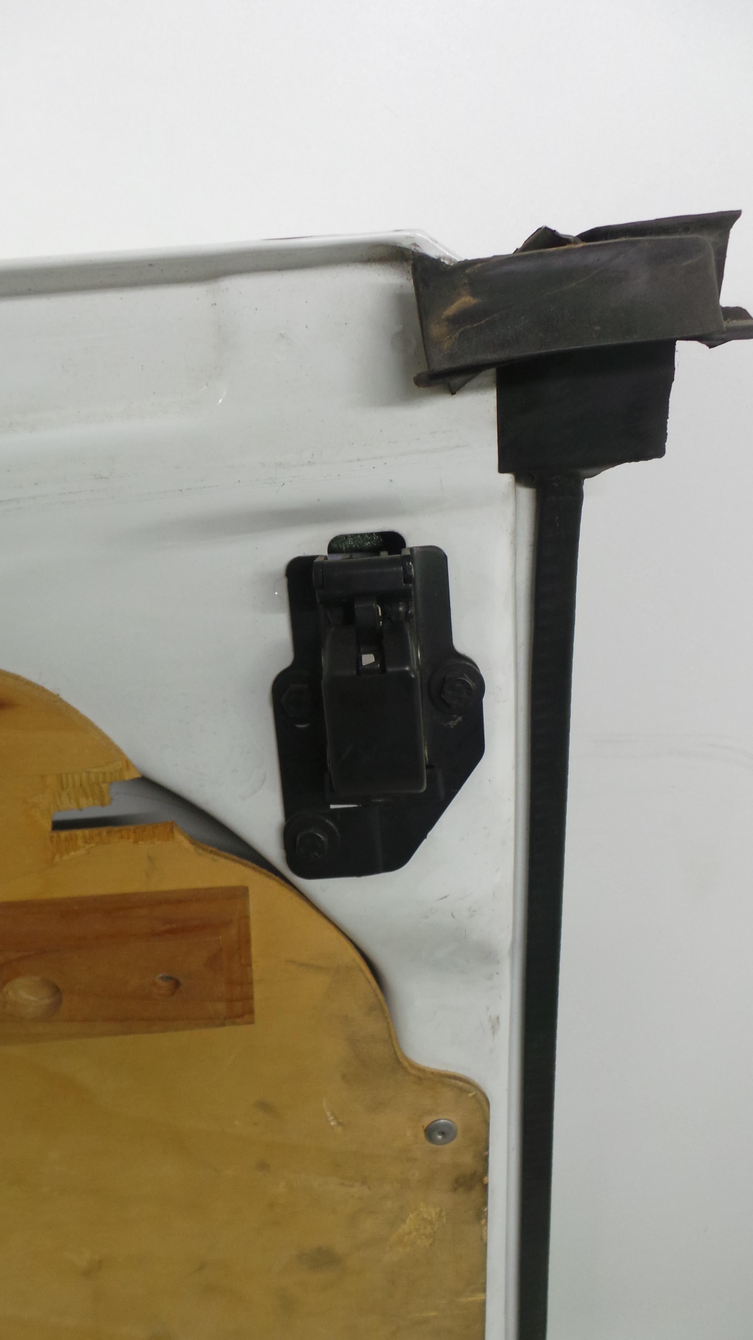 Fecho da Porta Trás Dto  - PEUGEOT PARTNER Caixa/monovolume (5_, G_), PARTNER Van (5_, G_), RANCH C-33088783