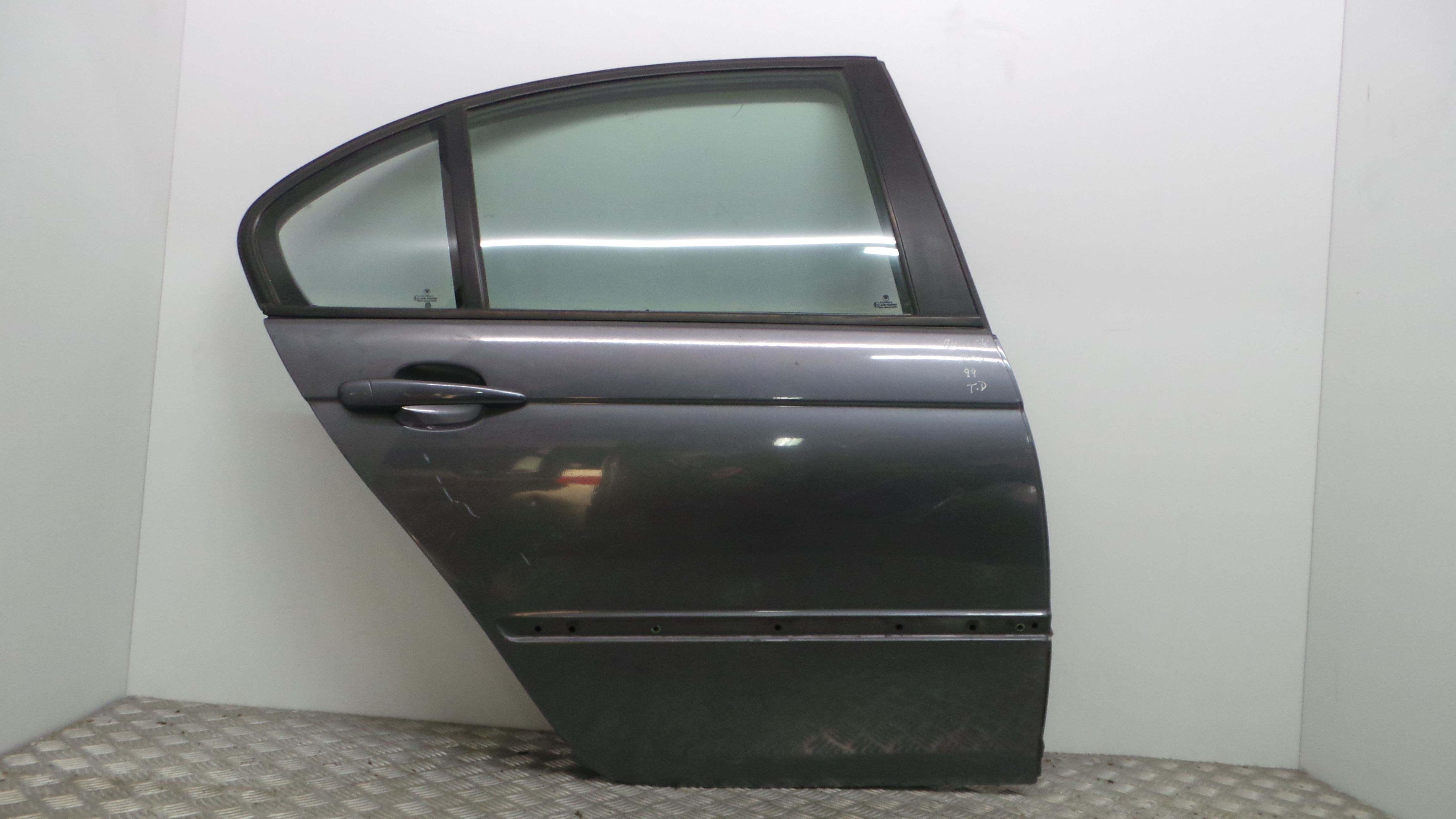 Porta Trás Dto - BMW 3 (E46)-33090704 Porta Trás Dto - BMW 3 (E46)-33090704