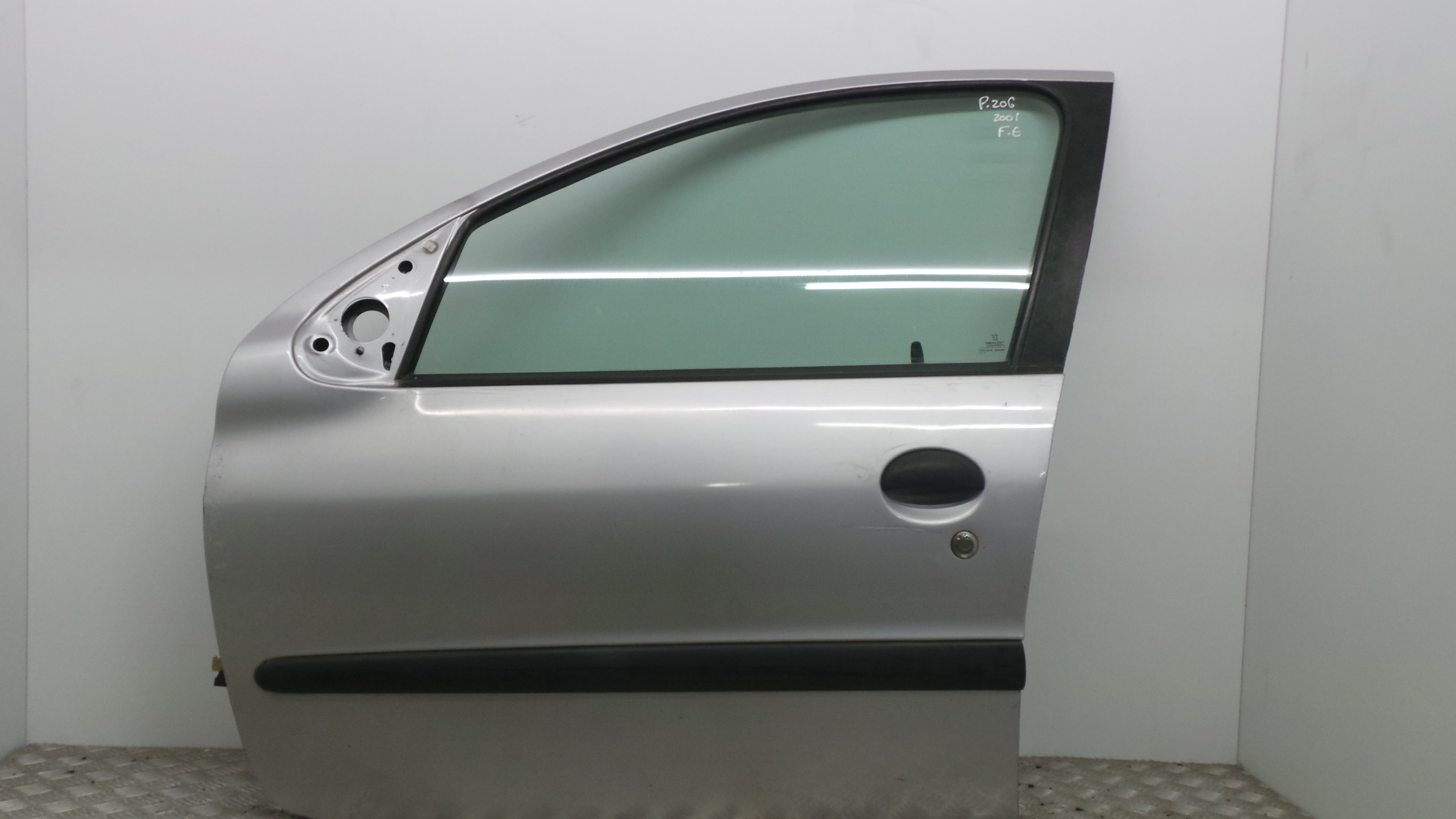 Porta Frente Esq  - PEUGEOT 206 Hatchback (2A/C)-33093152 Porta Frente Esq  - PEUGEOT 206 Hatchback (2A/C)-33093152