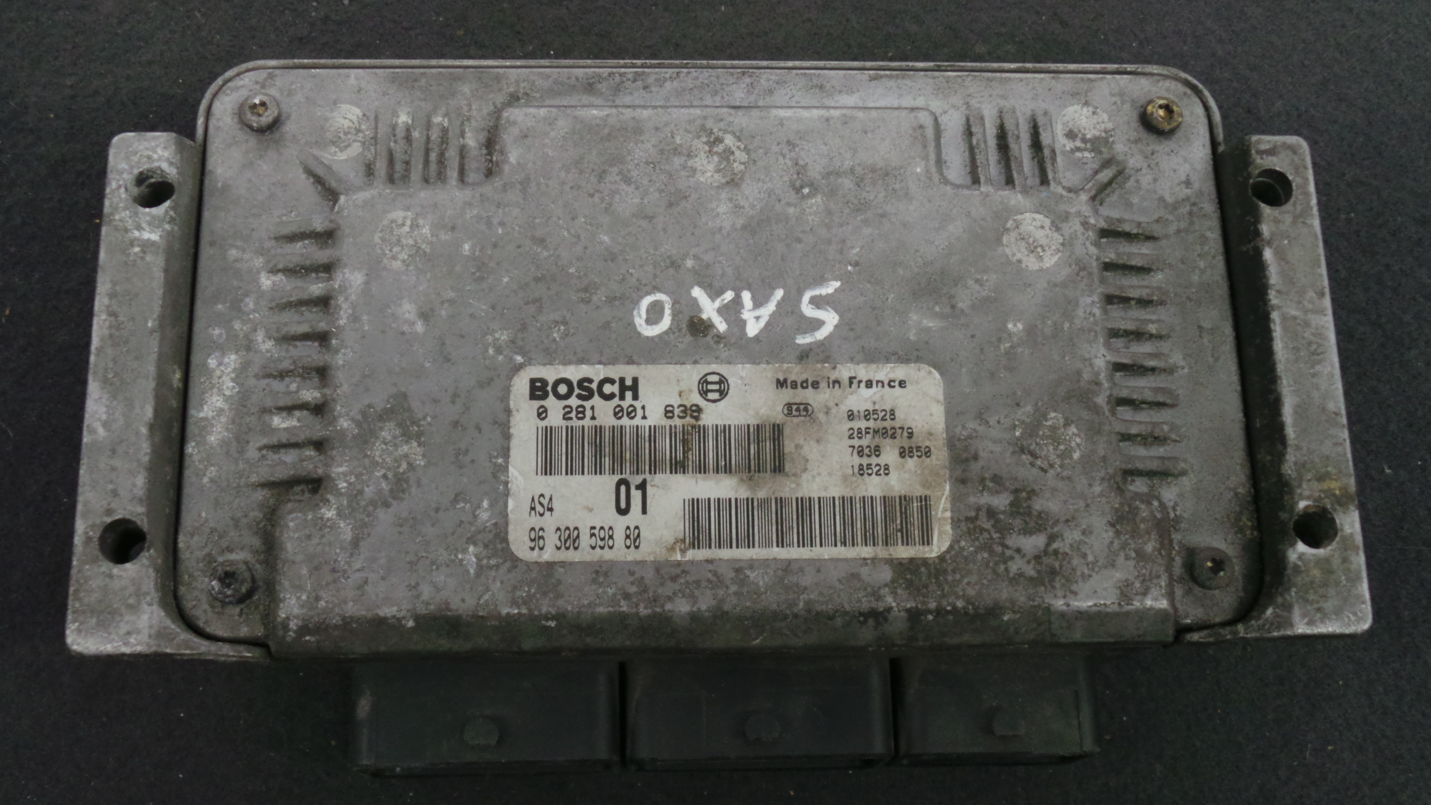Centralina do Motor 9630059880 - CITROËN SAXO (S0, S1)-33099667 Centralina do Motor 9630059880 - CITROËN SAXO (S0, S1)-33099667