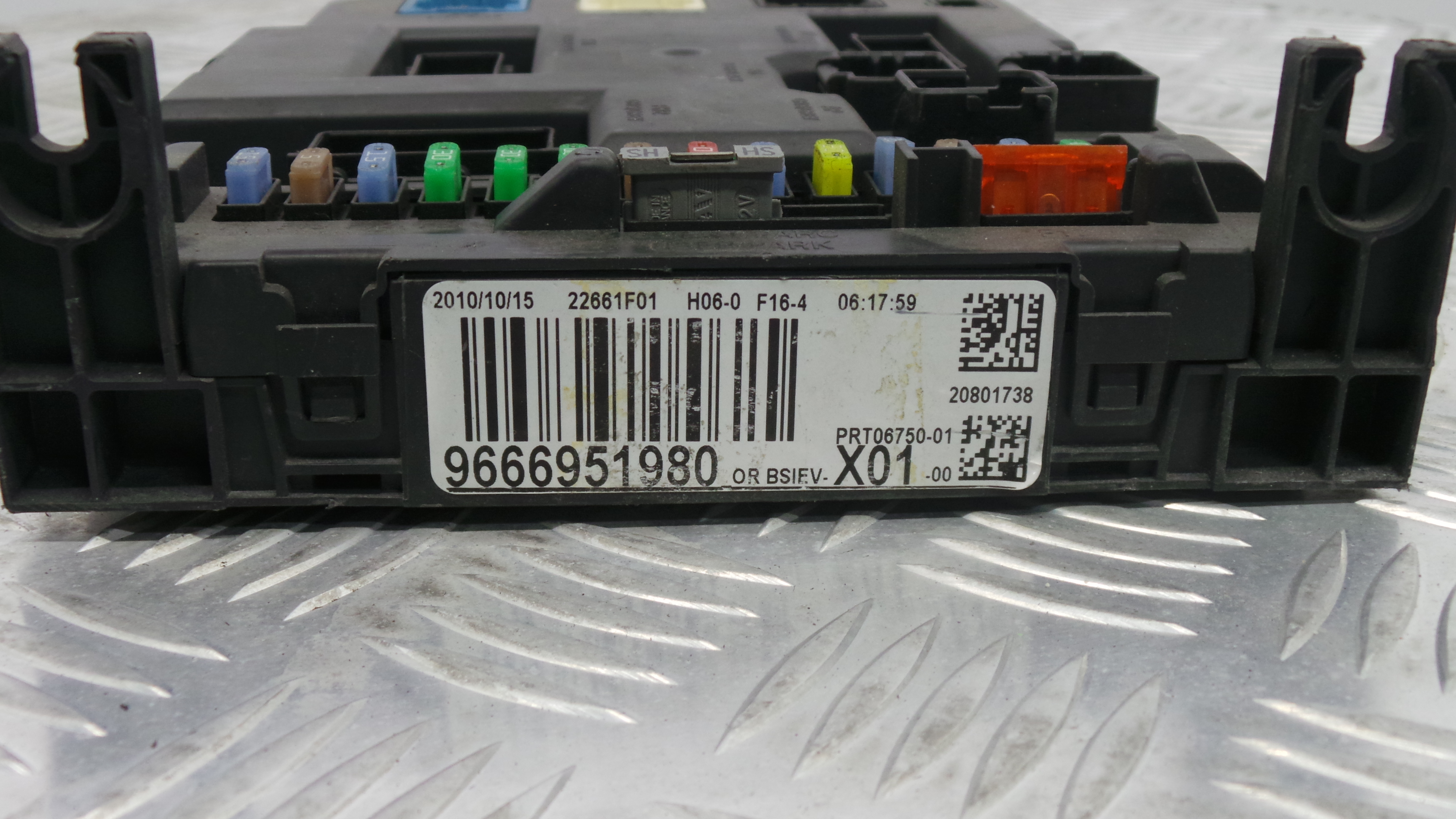 Caixa dos Fusíveis / BSI / UCH / SAM 9666951980 - PEUGEOT 207 (WA_, WC_), 207/207+ (WA_, WC_)-33107605