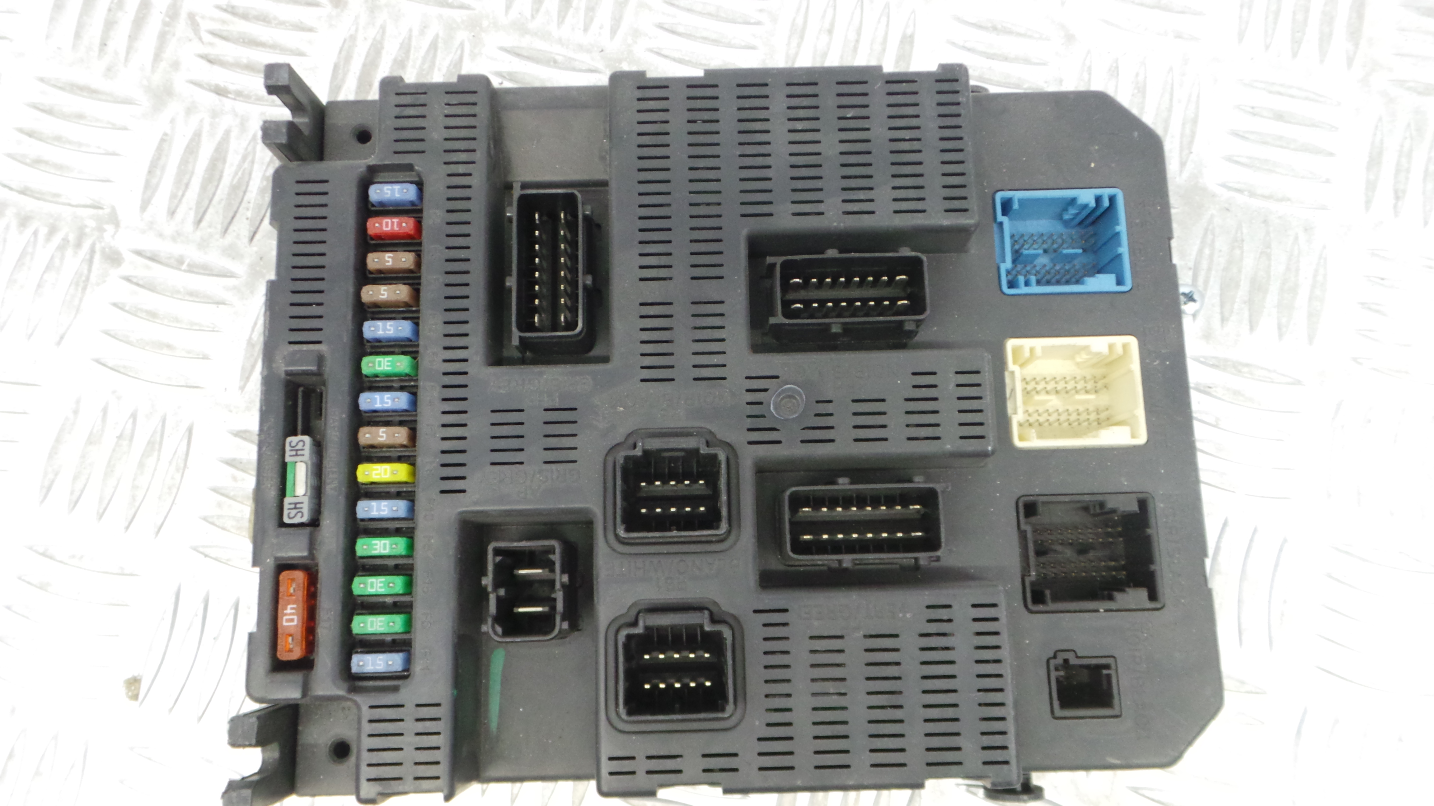 Caixa dos Fusíveis / BSI / UCH / SAM 9663798280 - PEUGEOT 207 (WA_, WC_), 207/207+ (WA_, WC_)-33107872