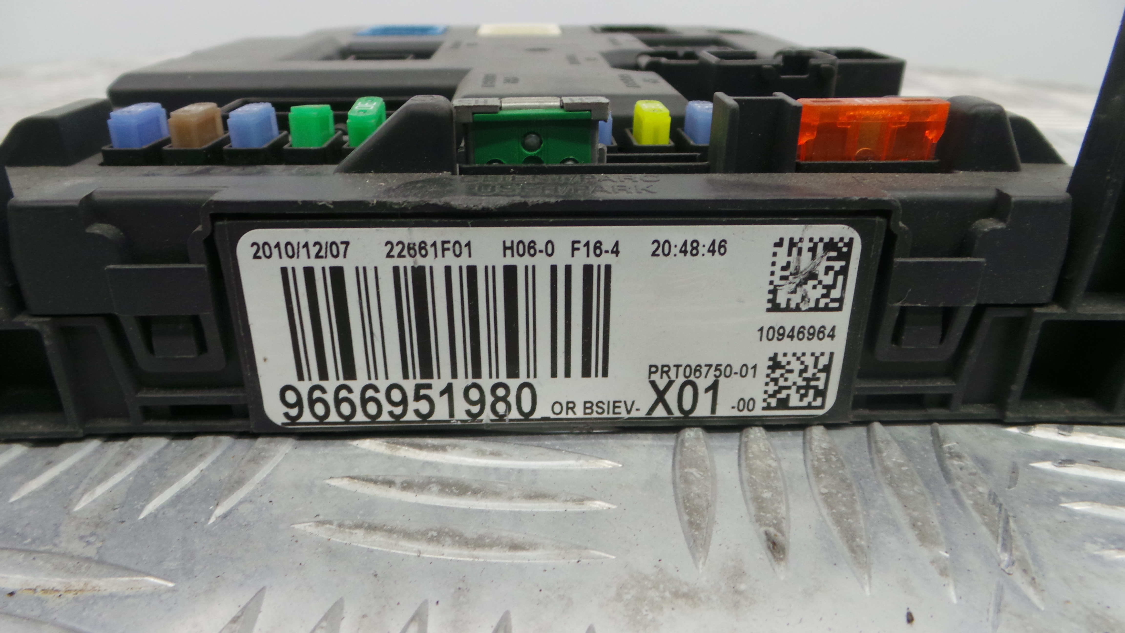 Caixa dos Fusíveis / BSI / UCH / SAM 9666951980 - PEUGEOT 207 (WA_, WC_), 207/207+ (WA_, WC_)-33107896