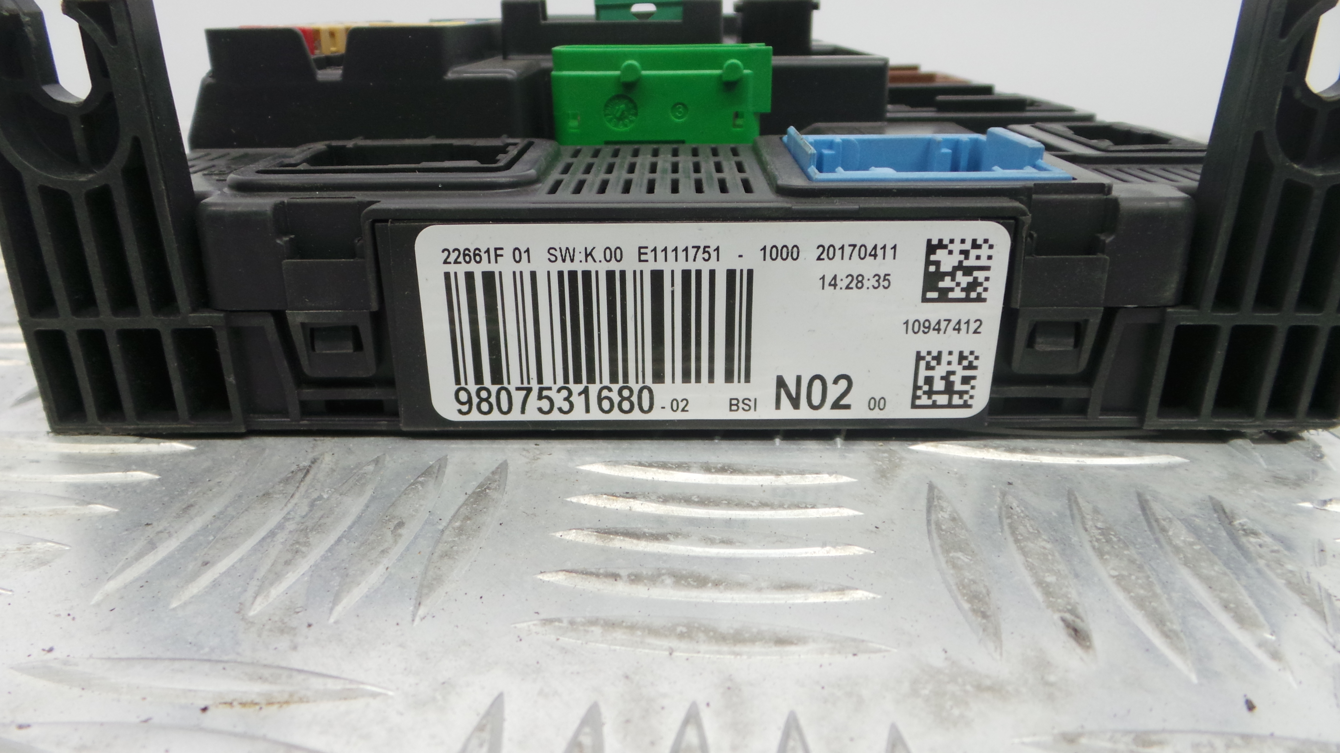 Caixa dos Fusíveis / BSI / UCH / SAM 9807531680 - PEUGEOT 208 I (CA_, CC_)-33107956
